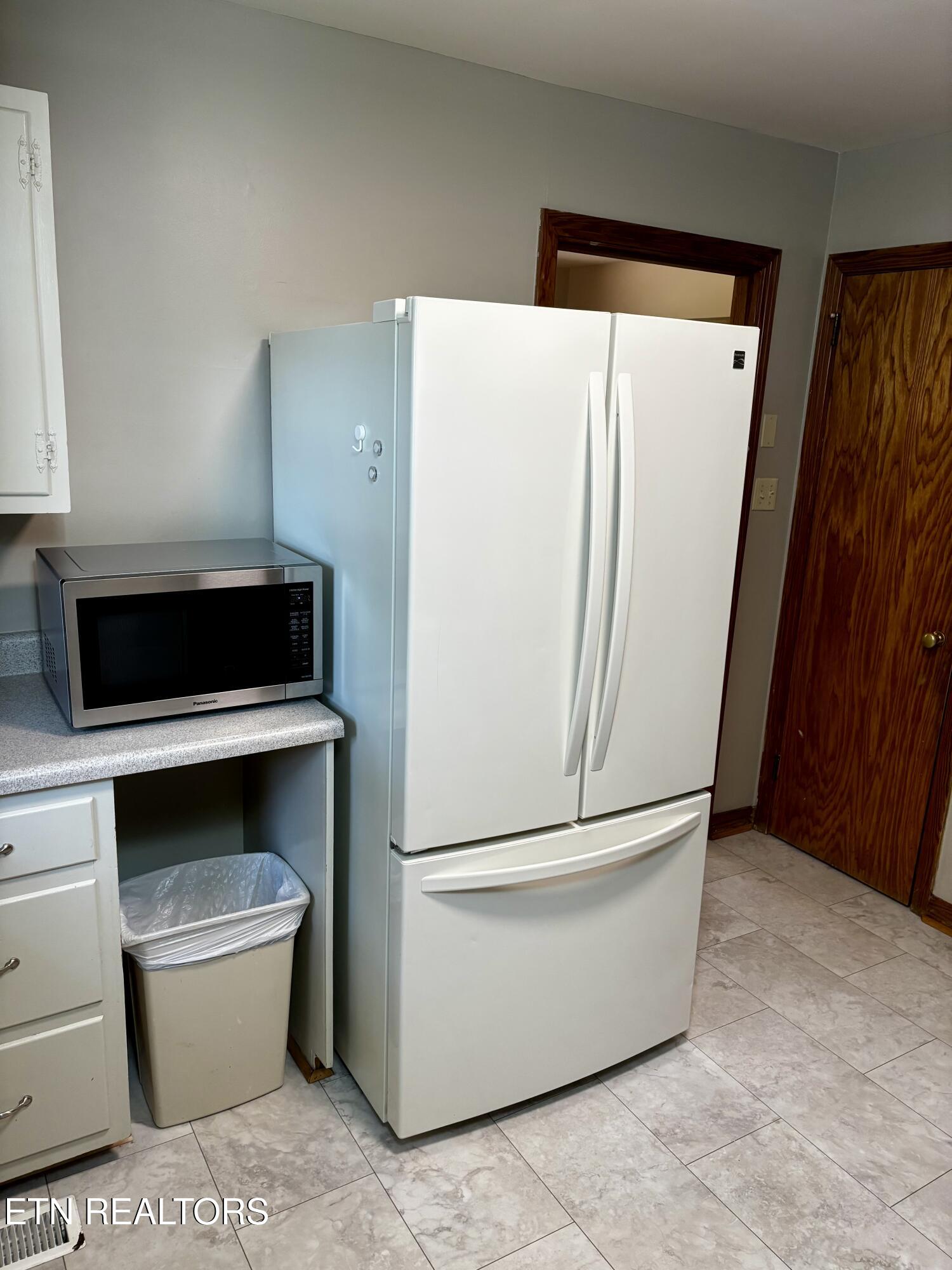 4106 Woodlawn Pike Knoxville TN 37920
