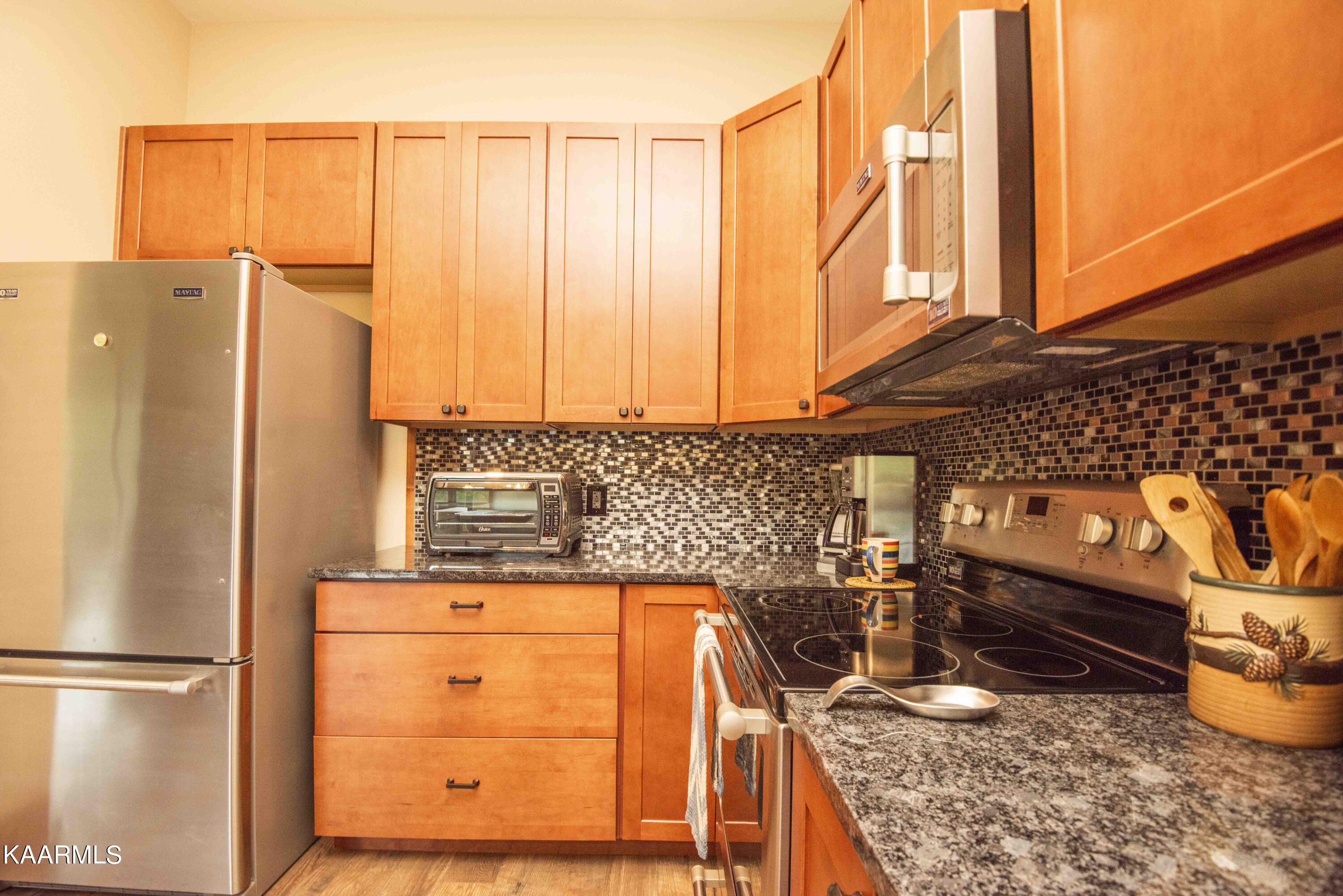 2499 Jim Henry Road Dandridge TN 37725