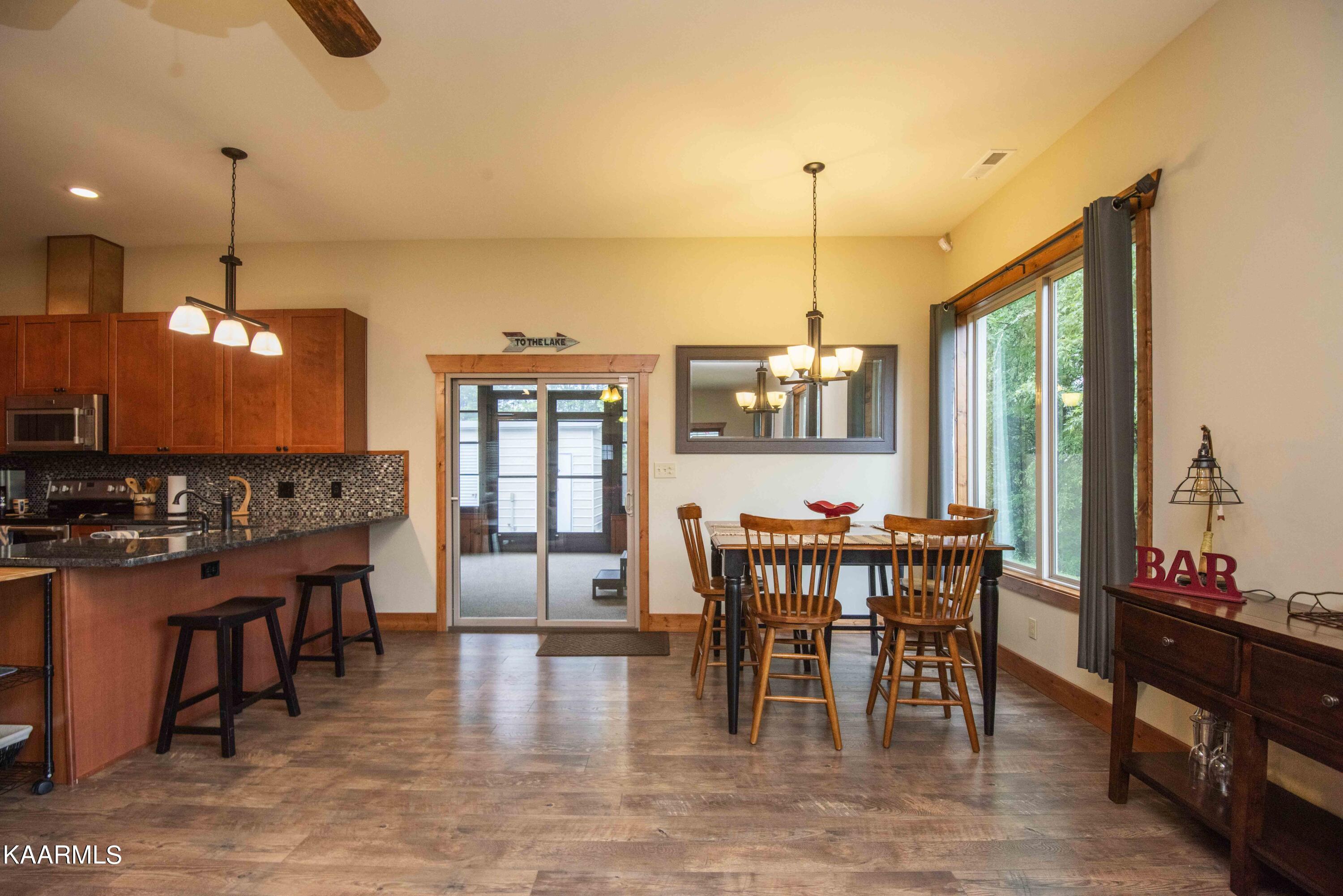 2499 Jim Henry Road Dandridge TN 37725