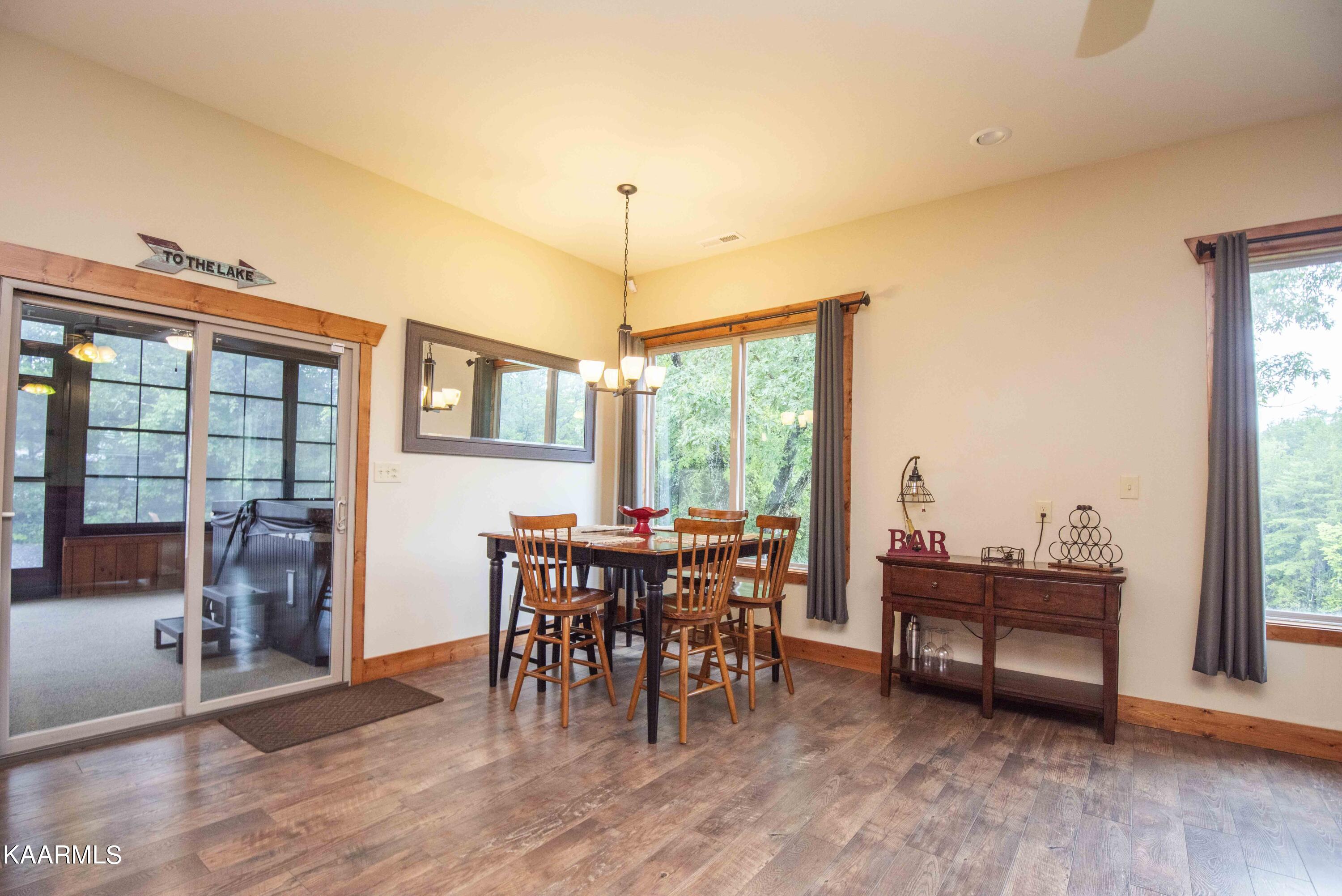 2499 Jim Henry Road Dandridge TN 37725