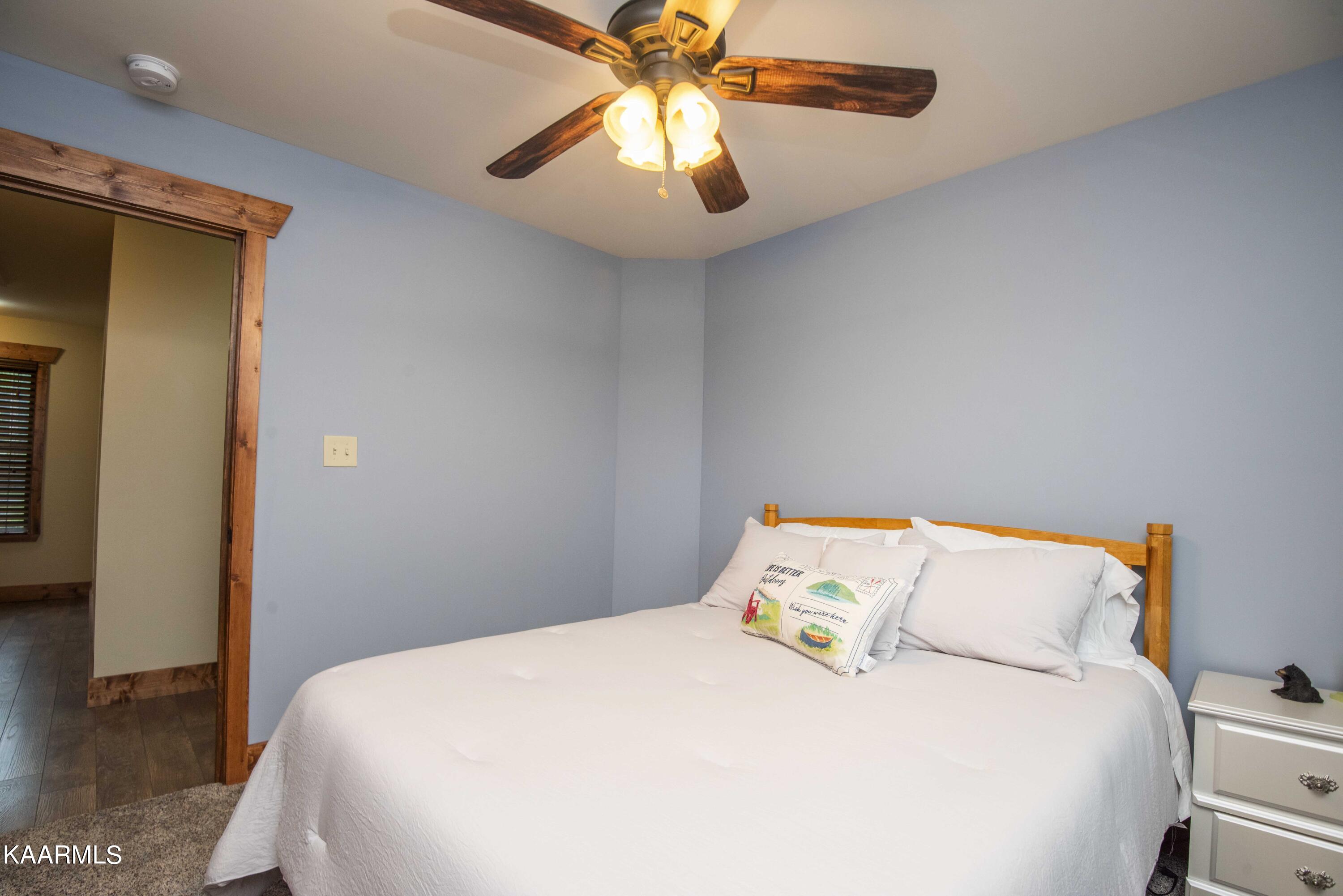 2499 Jim Henry Road Dandridge TN 37725