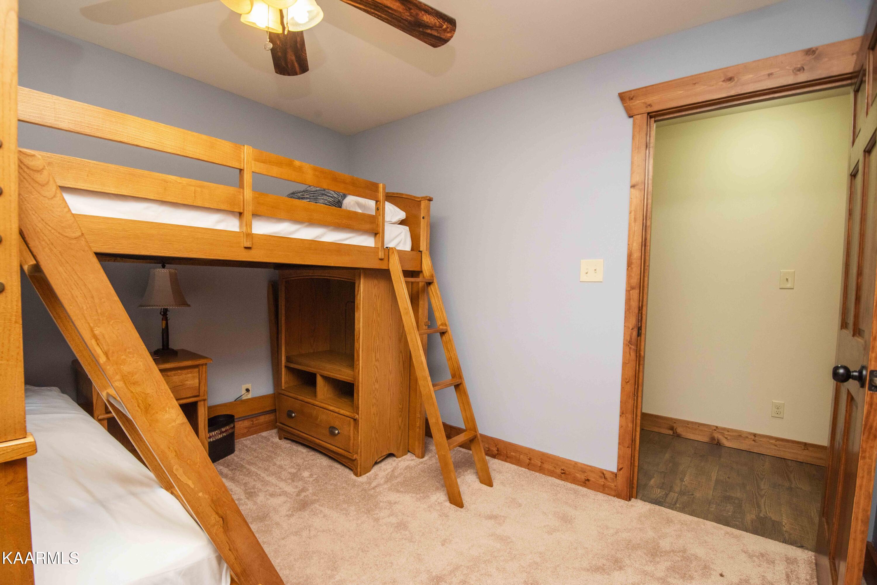 2499 Jim Henry Road Dandridge TN 37725