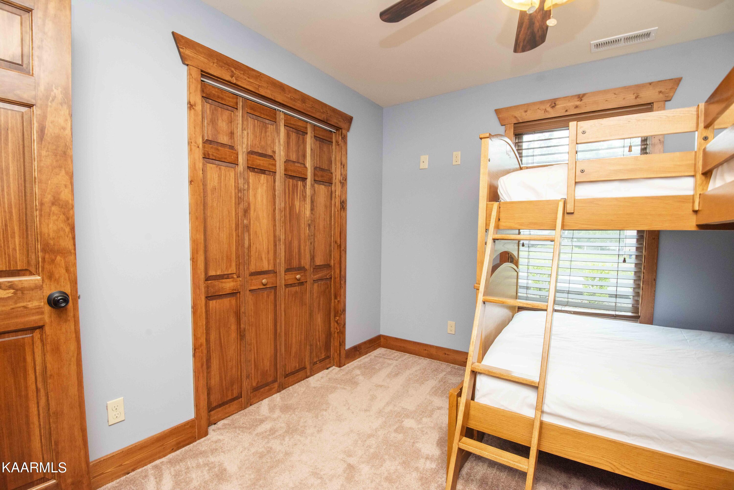 2499 Jim Henry Road Dandridge TN 37725