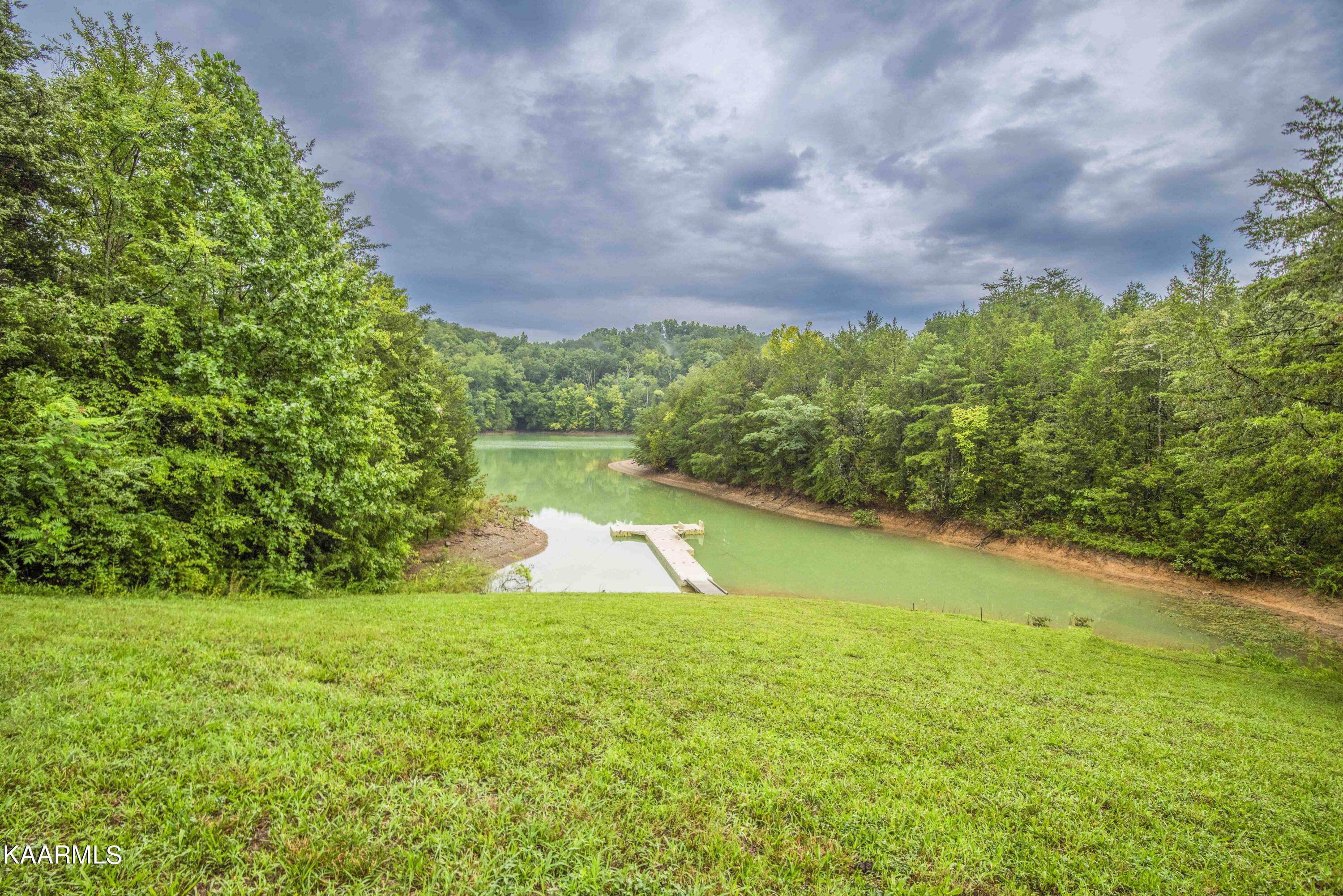 2499 Jim Henry Road Dandridge TN 37725