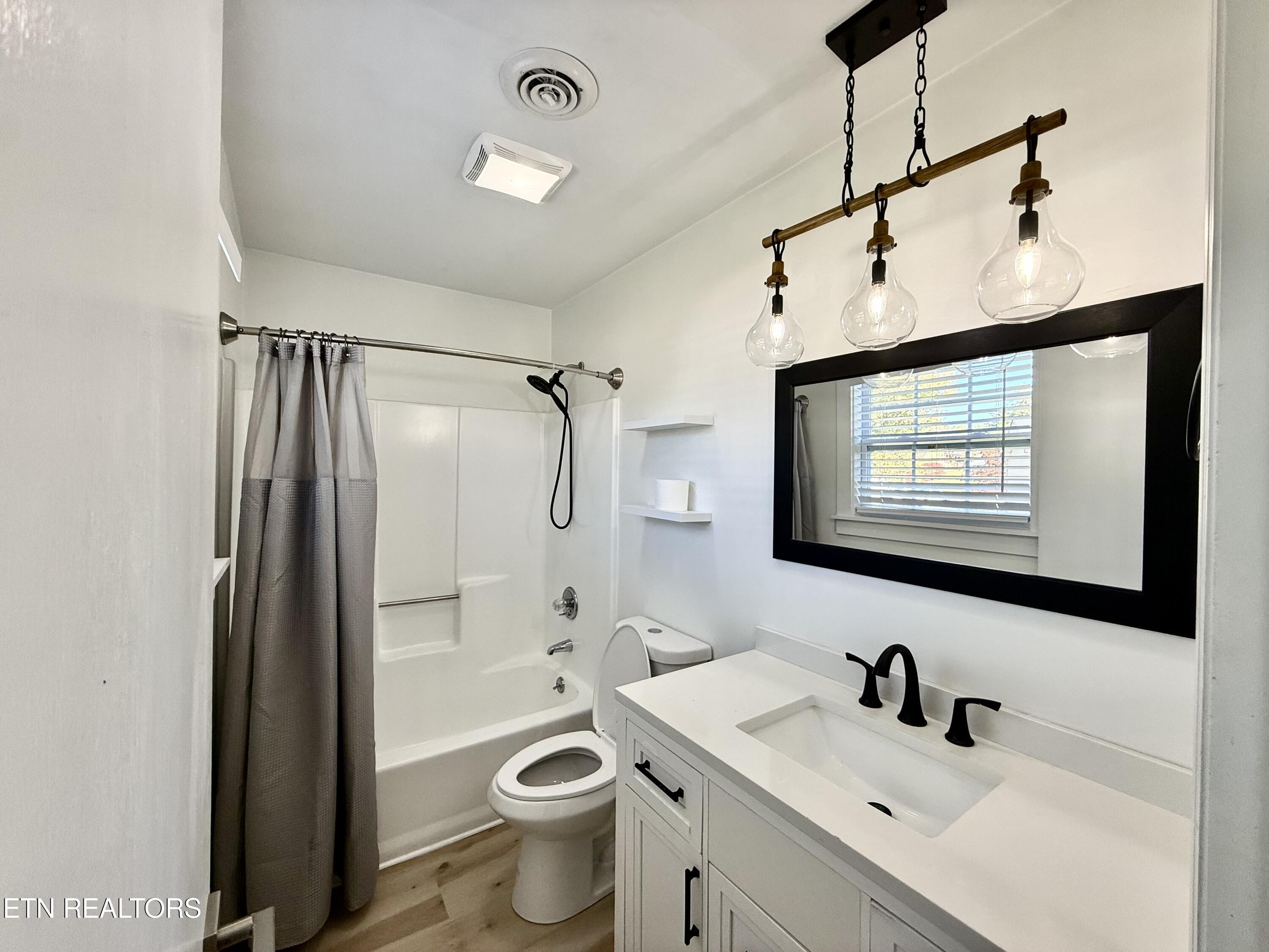 1316 Graycreek Lane Knoxville TN 37923