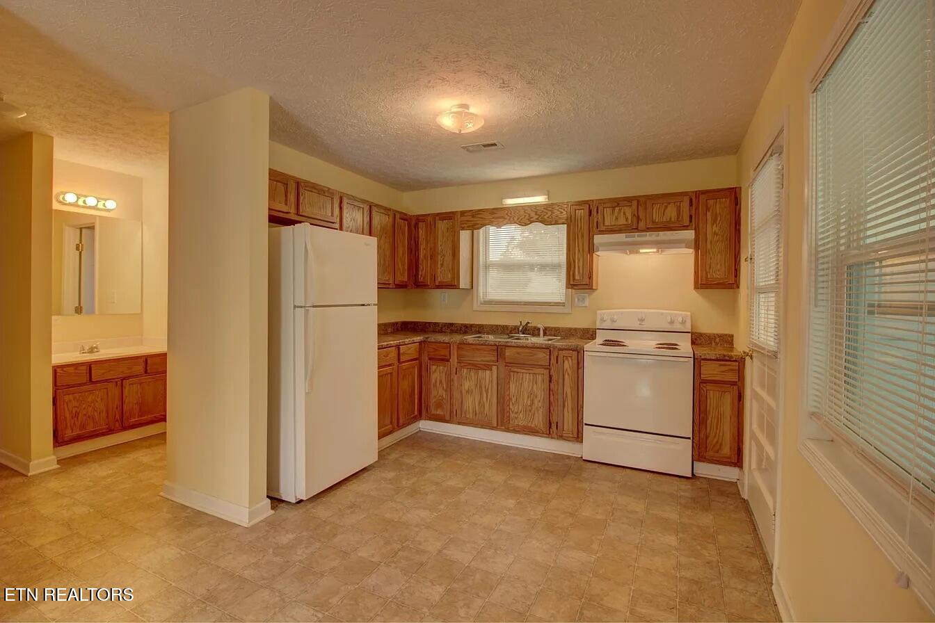 611 Laurel Bluff Road Kingston TN 37763