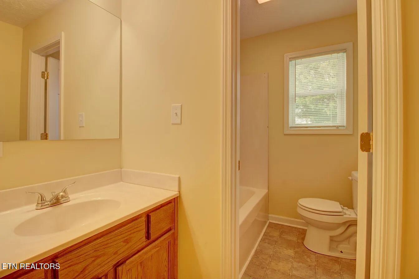 611 Laurel Bluff Road Kingston TN 37763