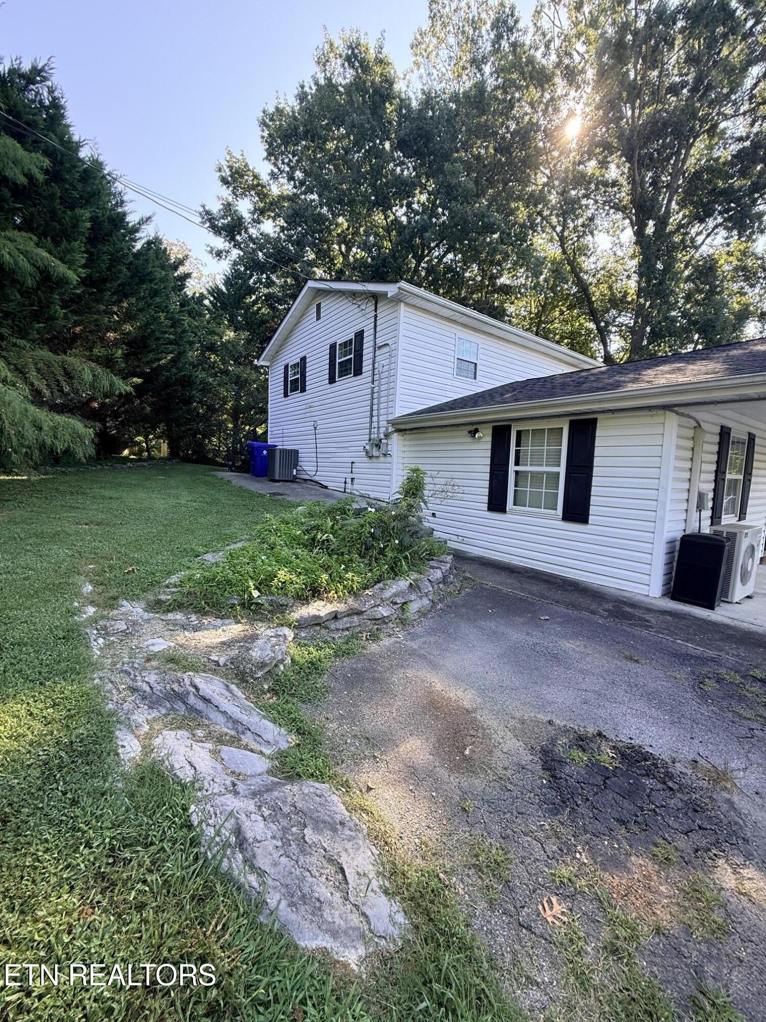 116 Redbud Drive Clinton TN 37716