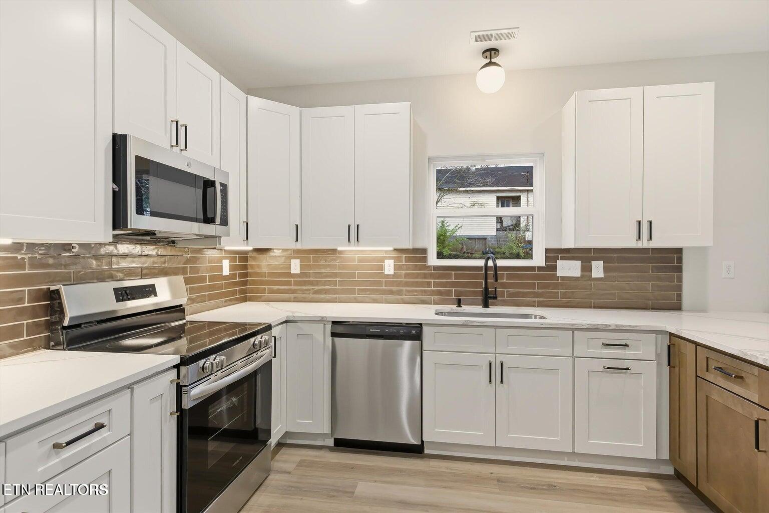818 W Anderson Avenue Knoxville TN 37921
