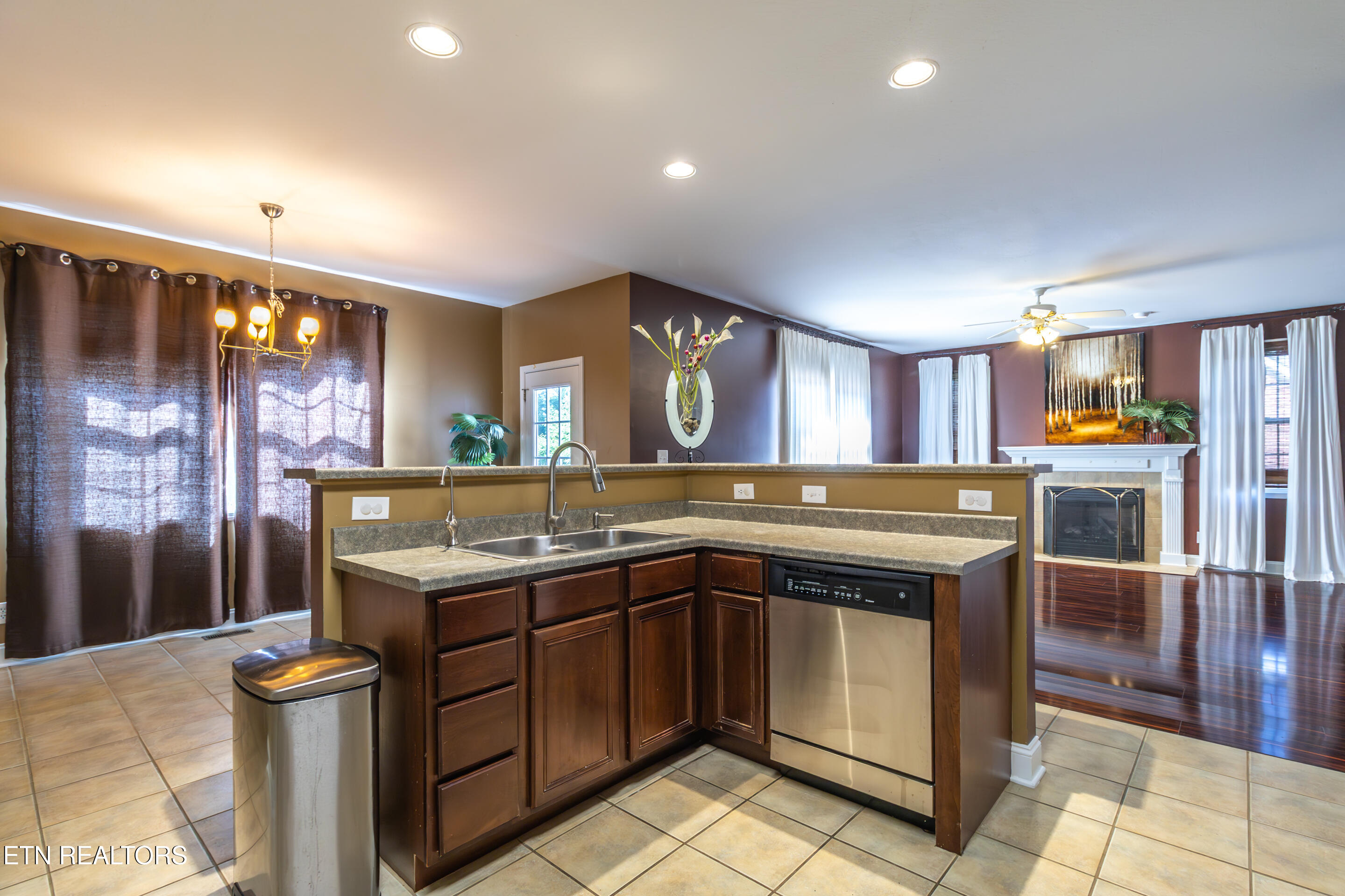 8334 Bay Garden Lane Knoxville TN 37938