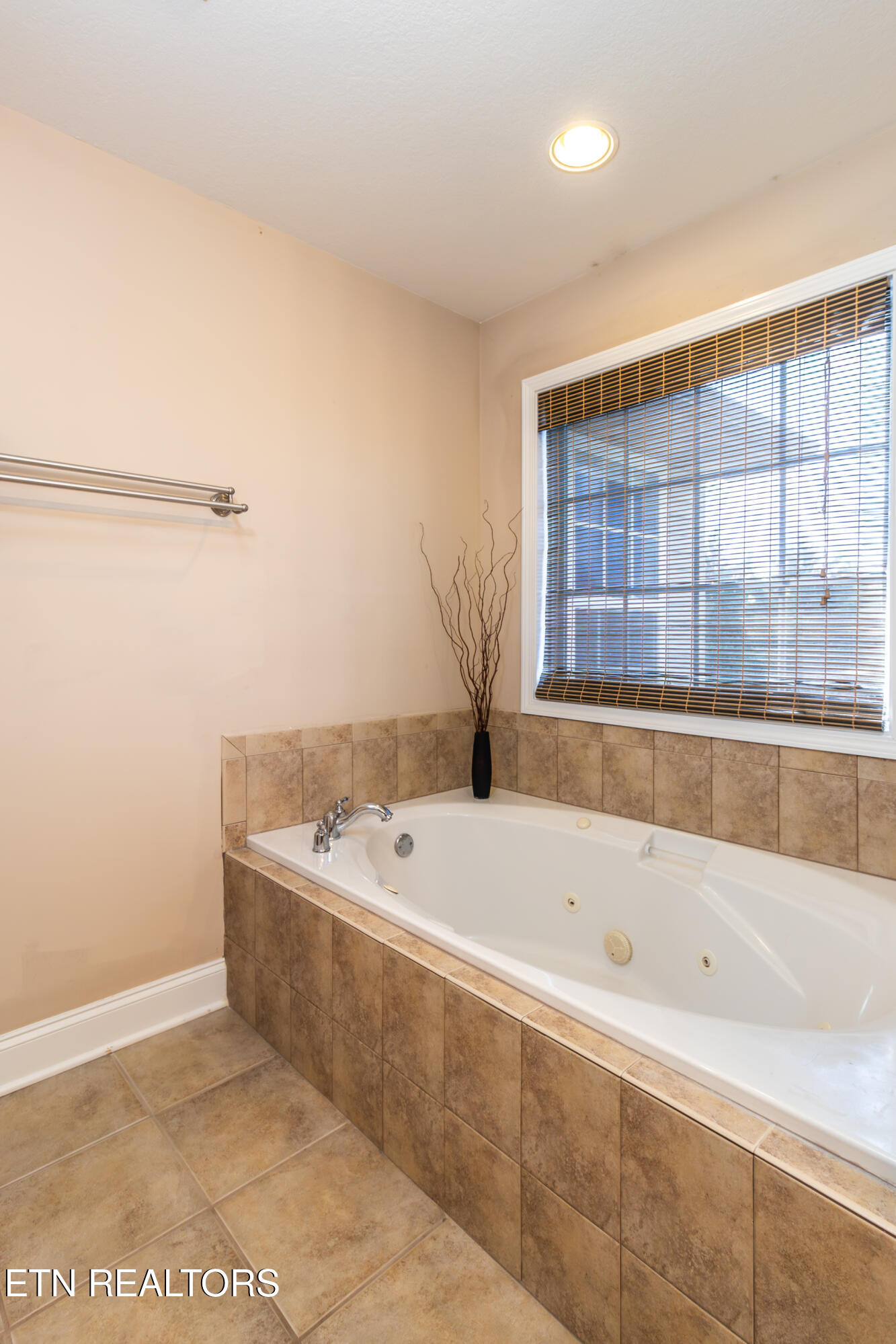 8334 Bay Garden Lane Knoxville TN 37938