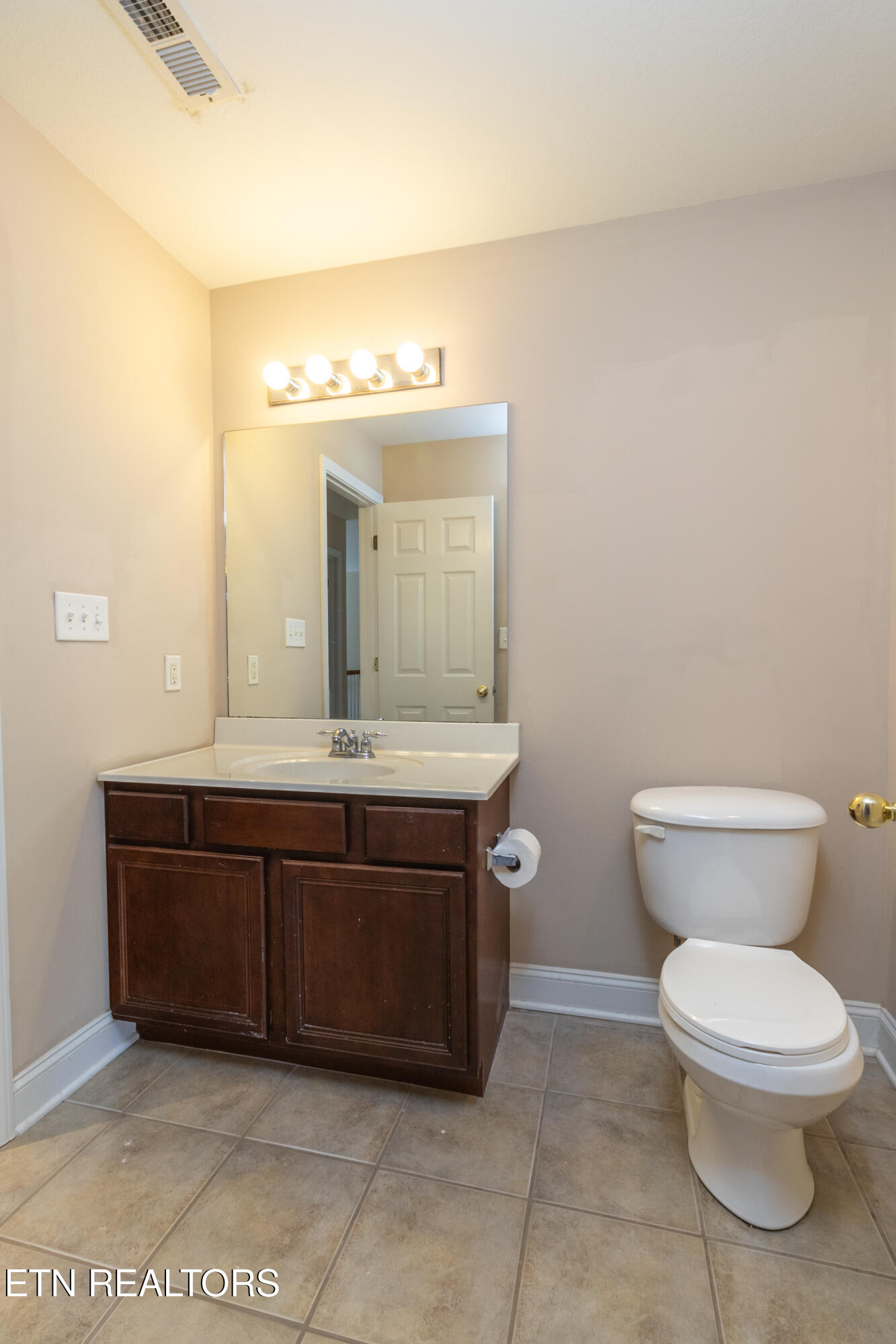 8334 Bay Garden Lane Knoxville TN 37938