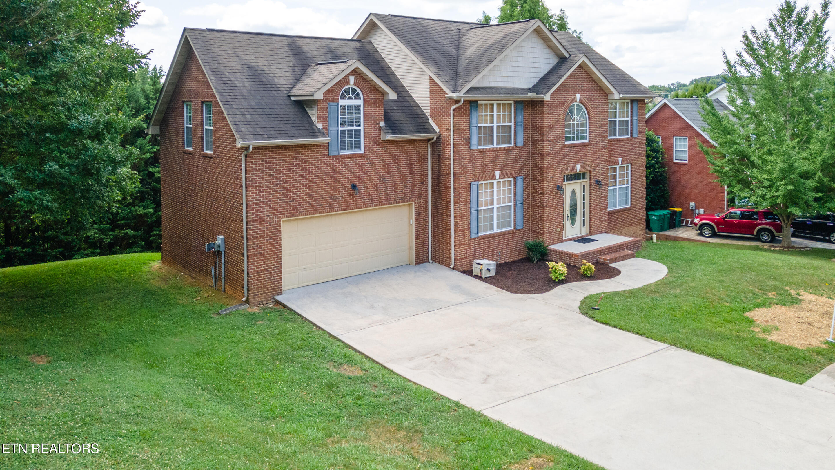 8334 Bay Garden Lane Knoxville TN 37938