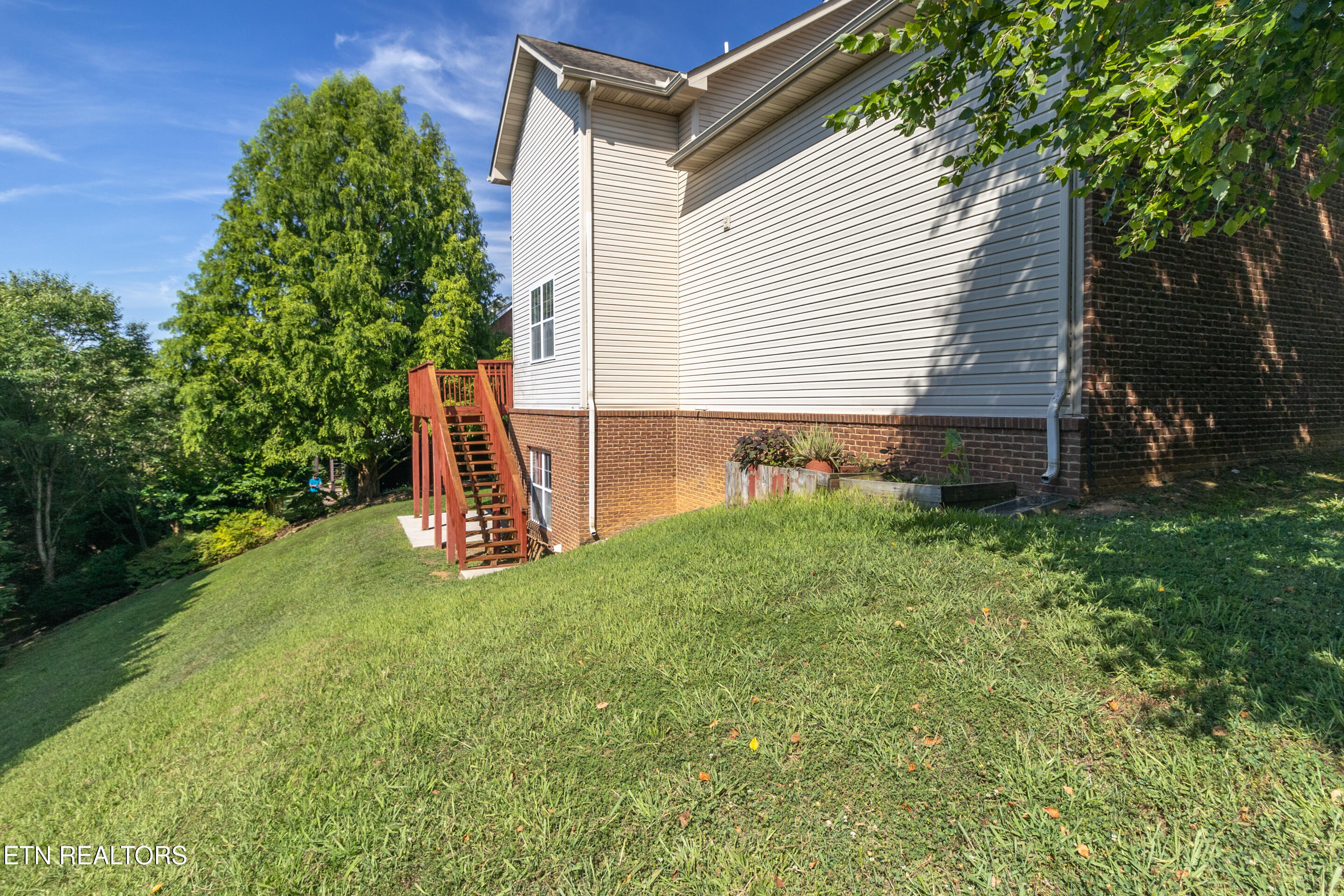 8334 Bay Garden Lane Knoxville TN 37938