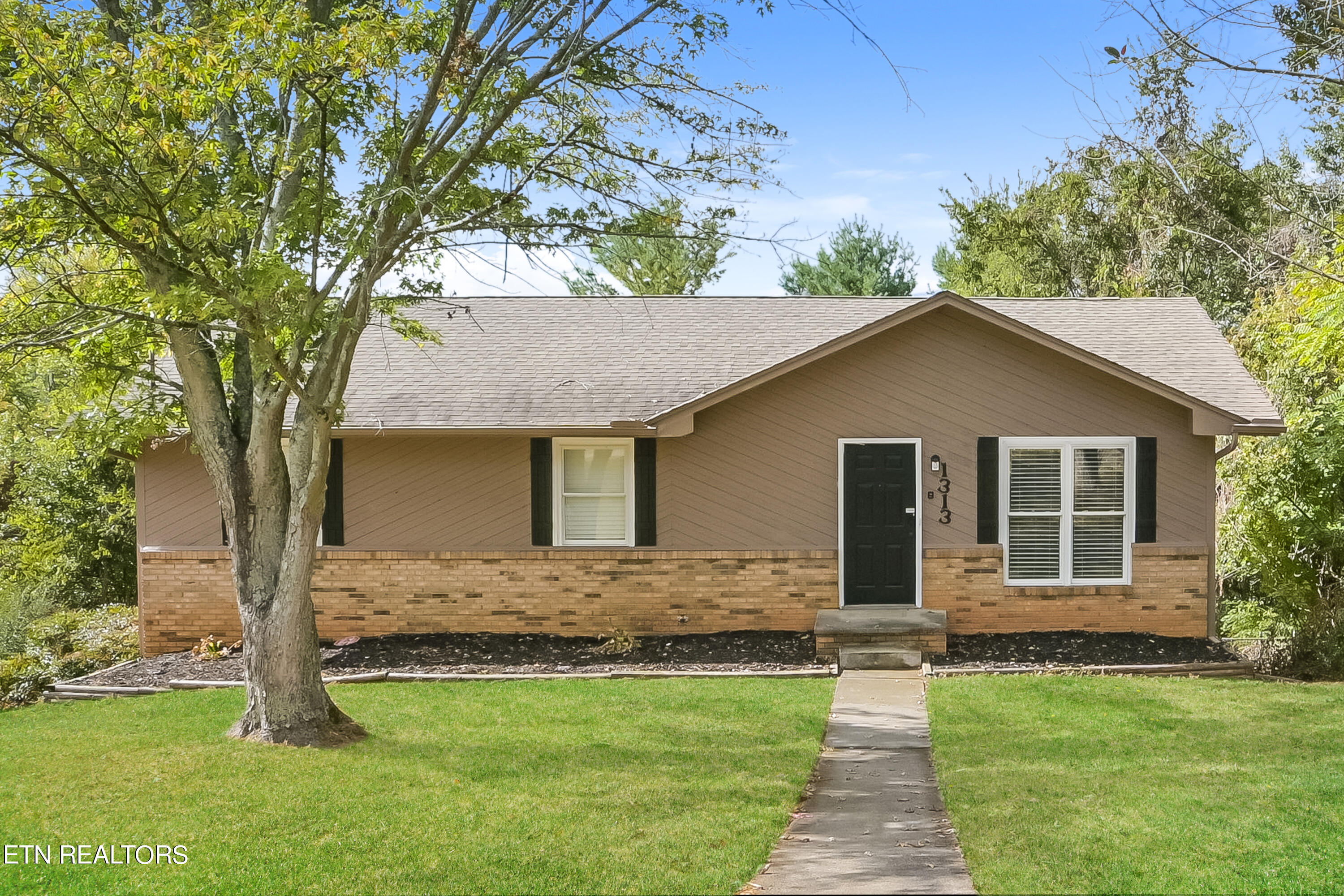 1313 Whittbier Drive Knoxville TN 37932