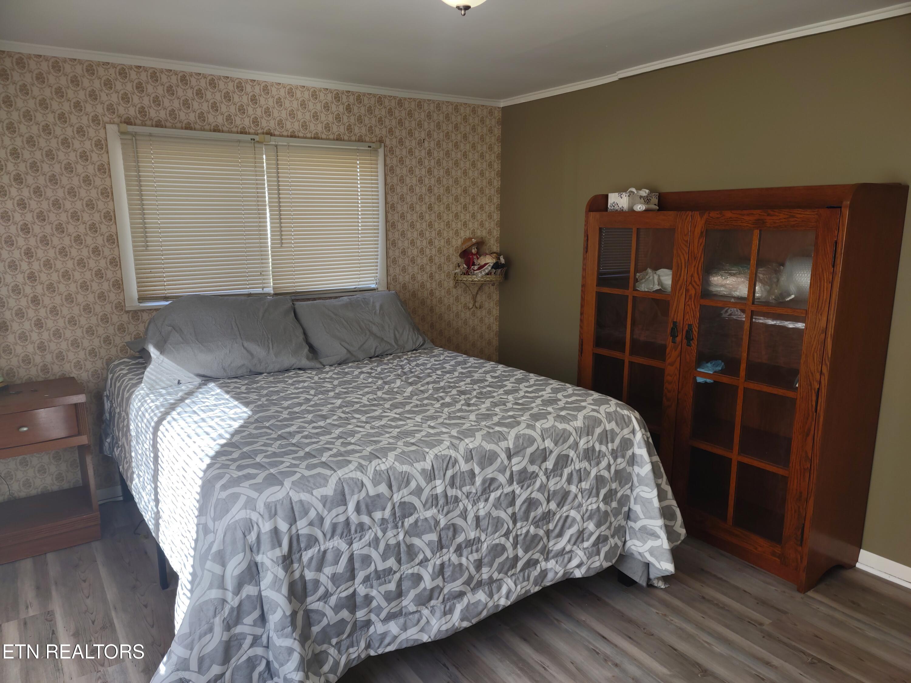 757 W Outer Drive Oak Ridge TN 37830