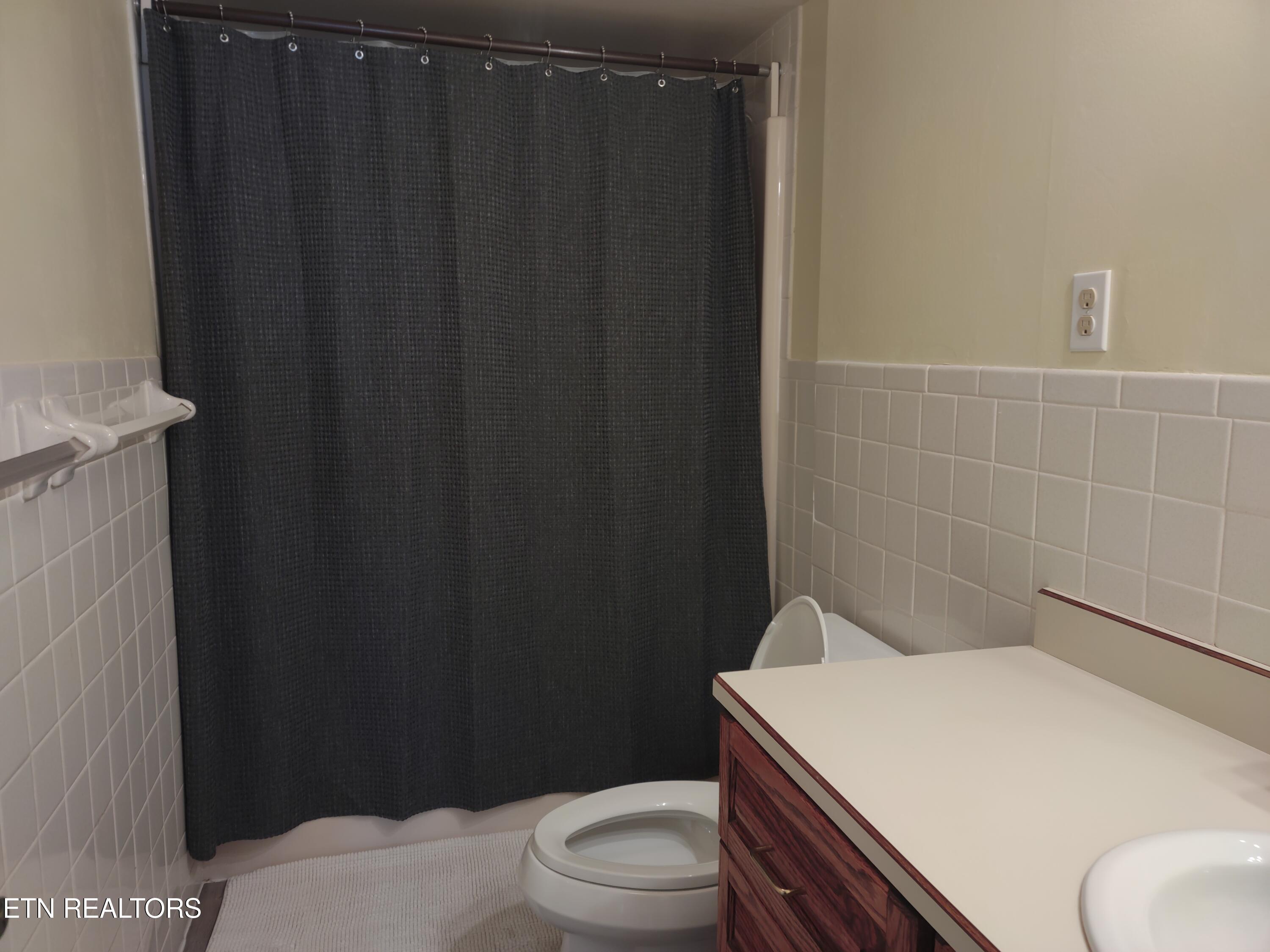 757 W Outer Drive Oak Ridge TN 37830