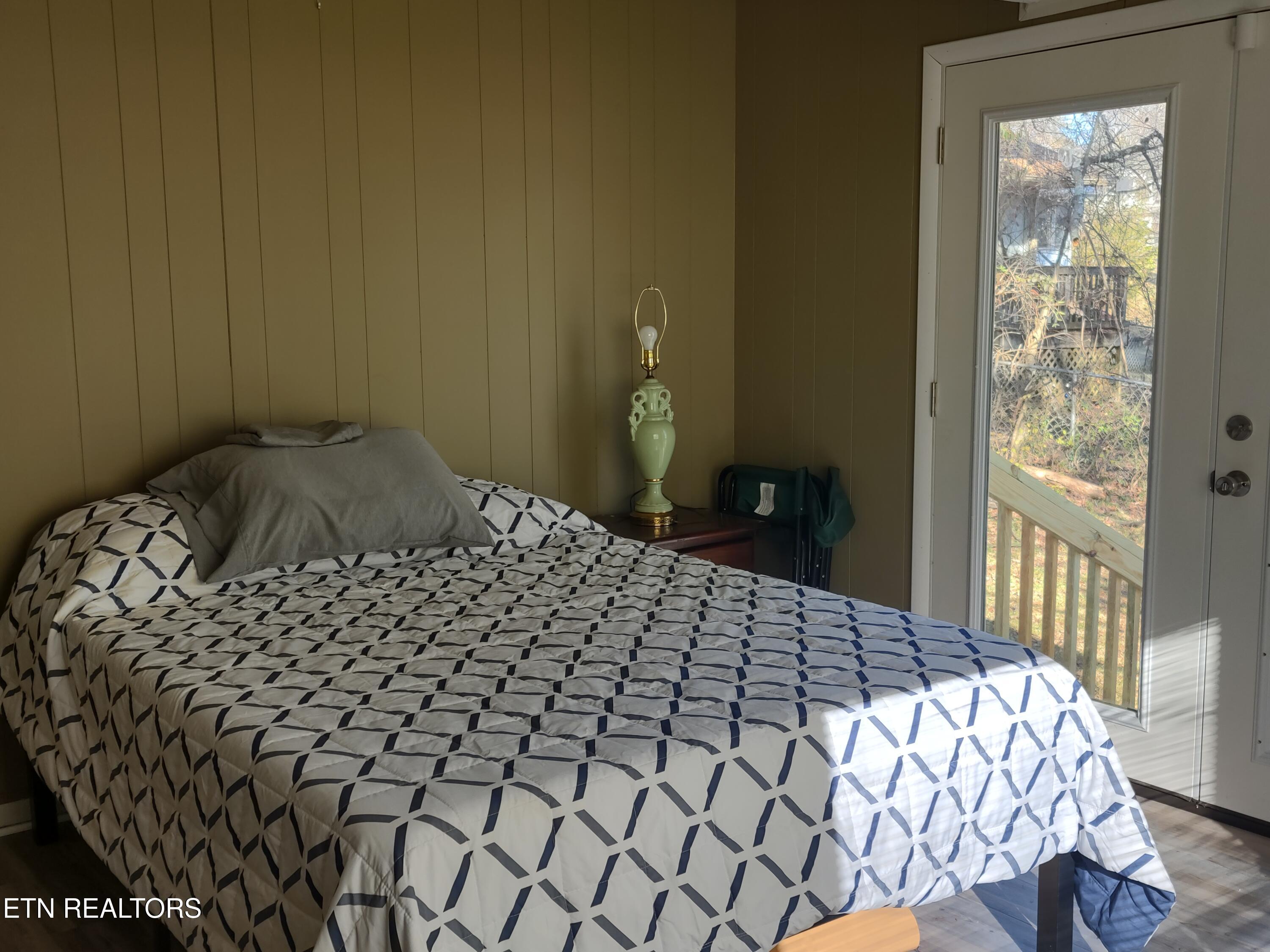 757 W Outer Drive Oak Ridge TN 37830