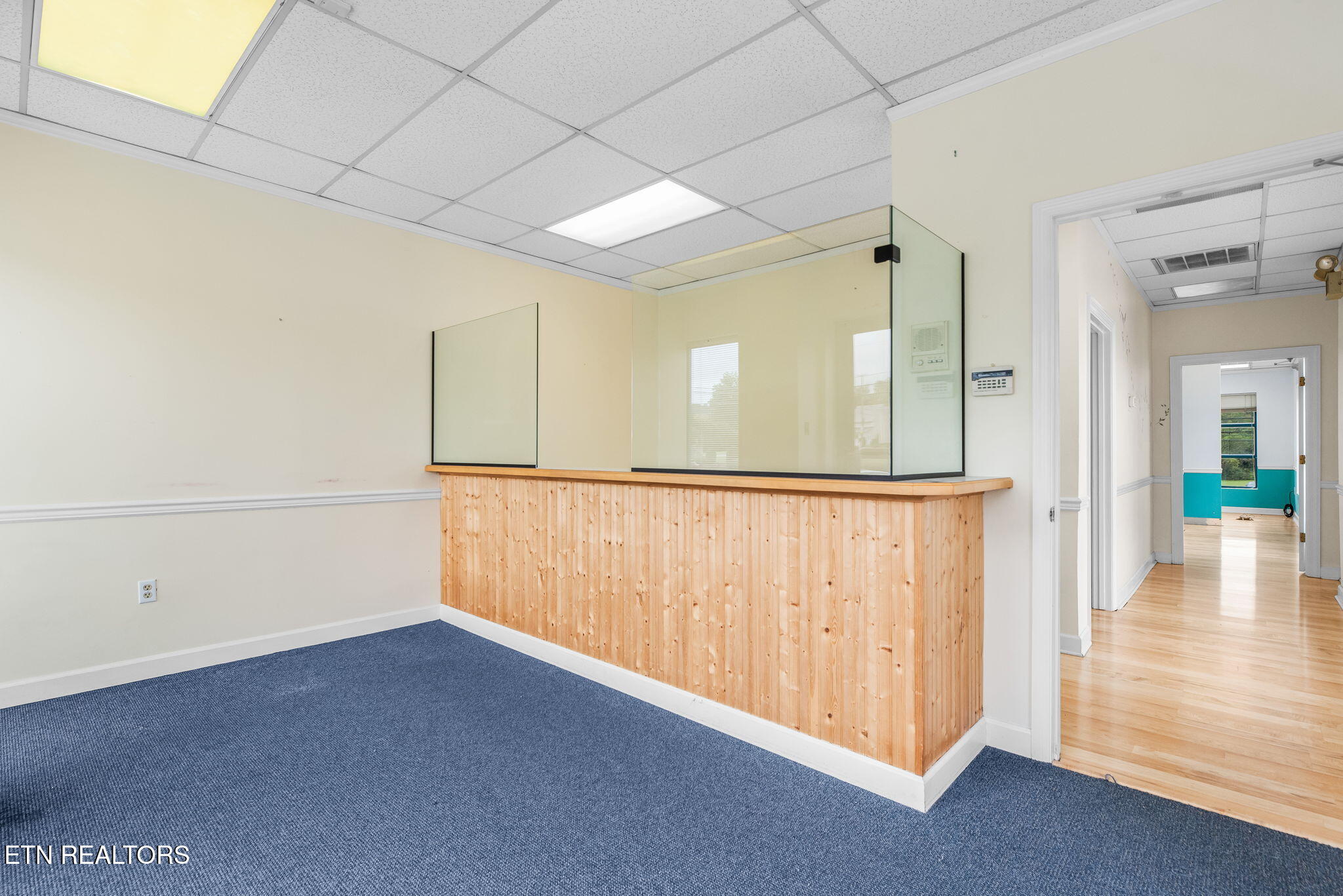 5034 N Broadway Street Knoxville TN 37918