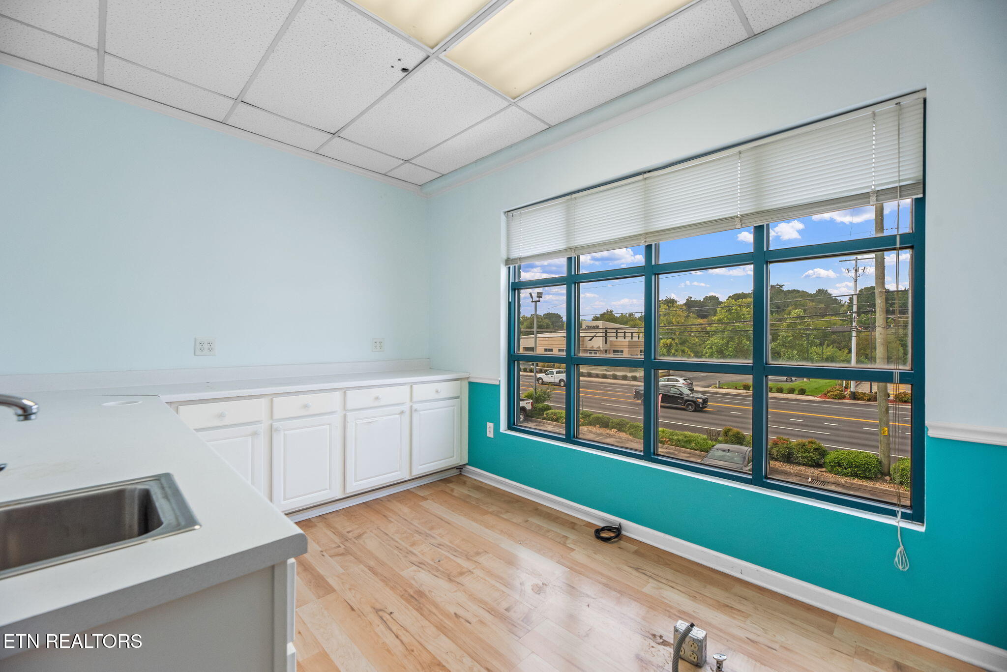 5034 N Broadway Street Knoxville TN 37918