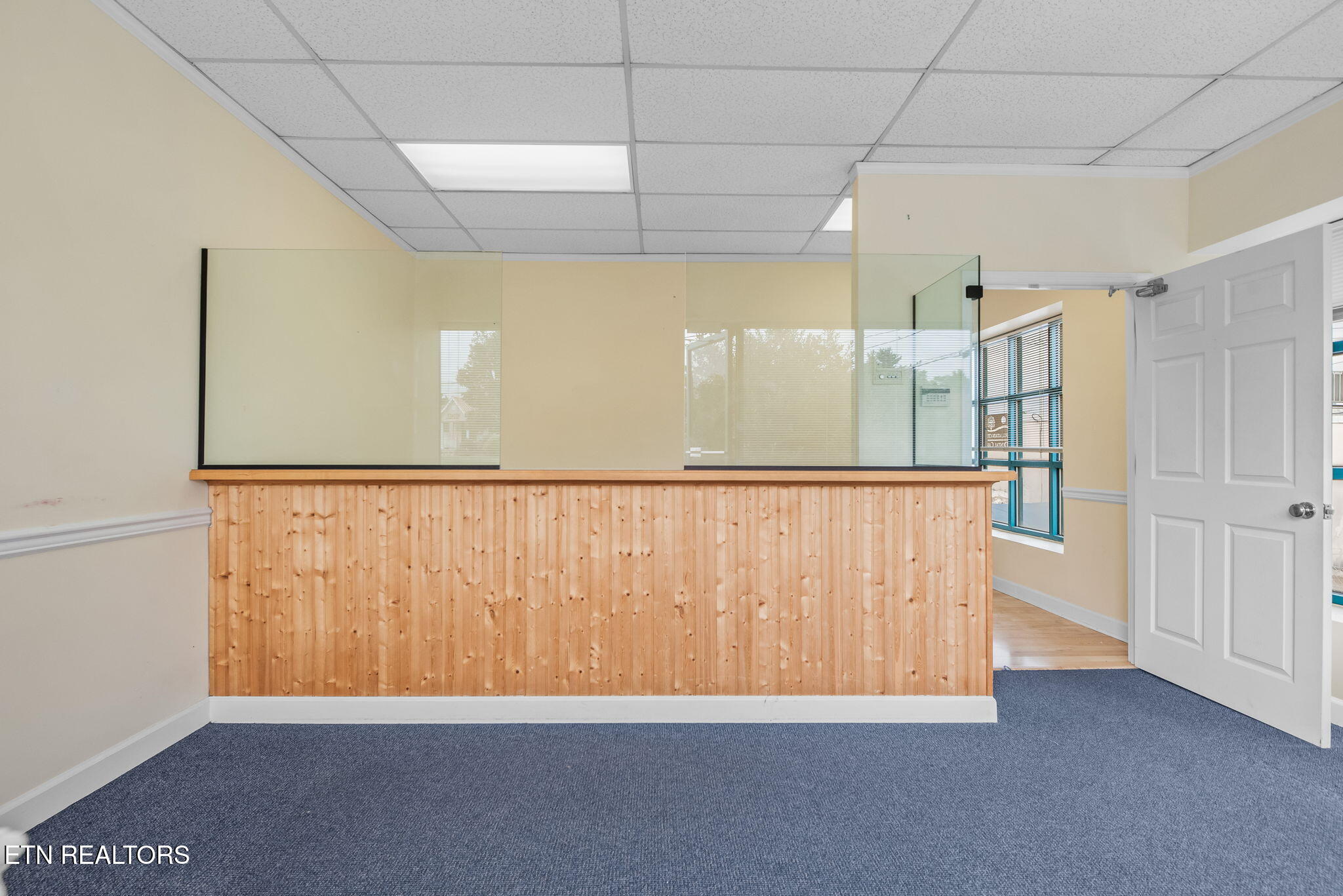 5034 N Broadway Street Knoxville TN 37918