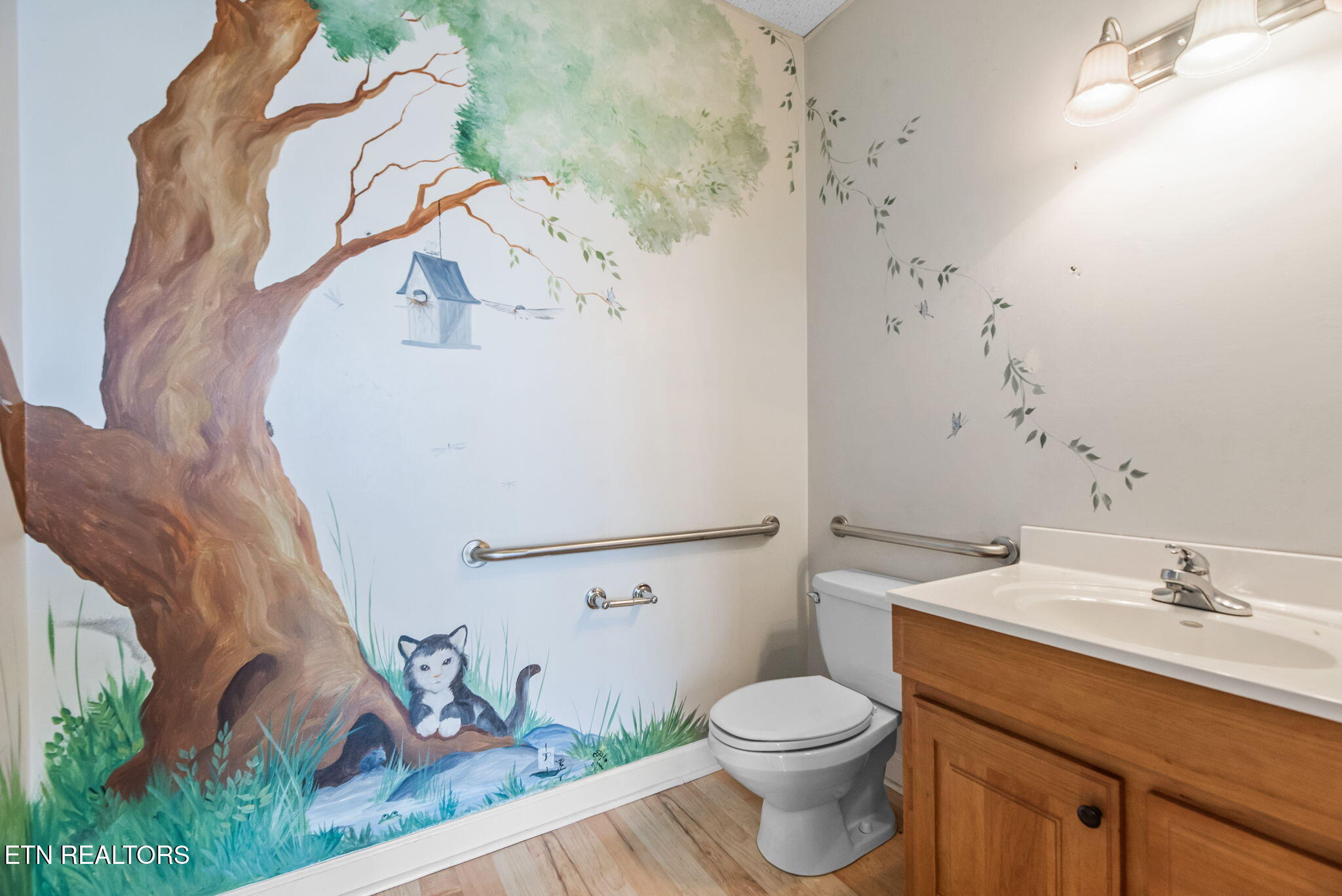 5034 N Broadway Street Knoxville TN 37918