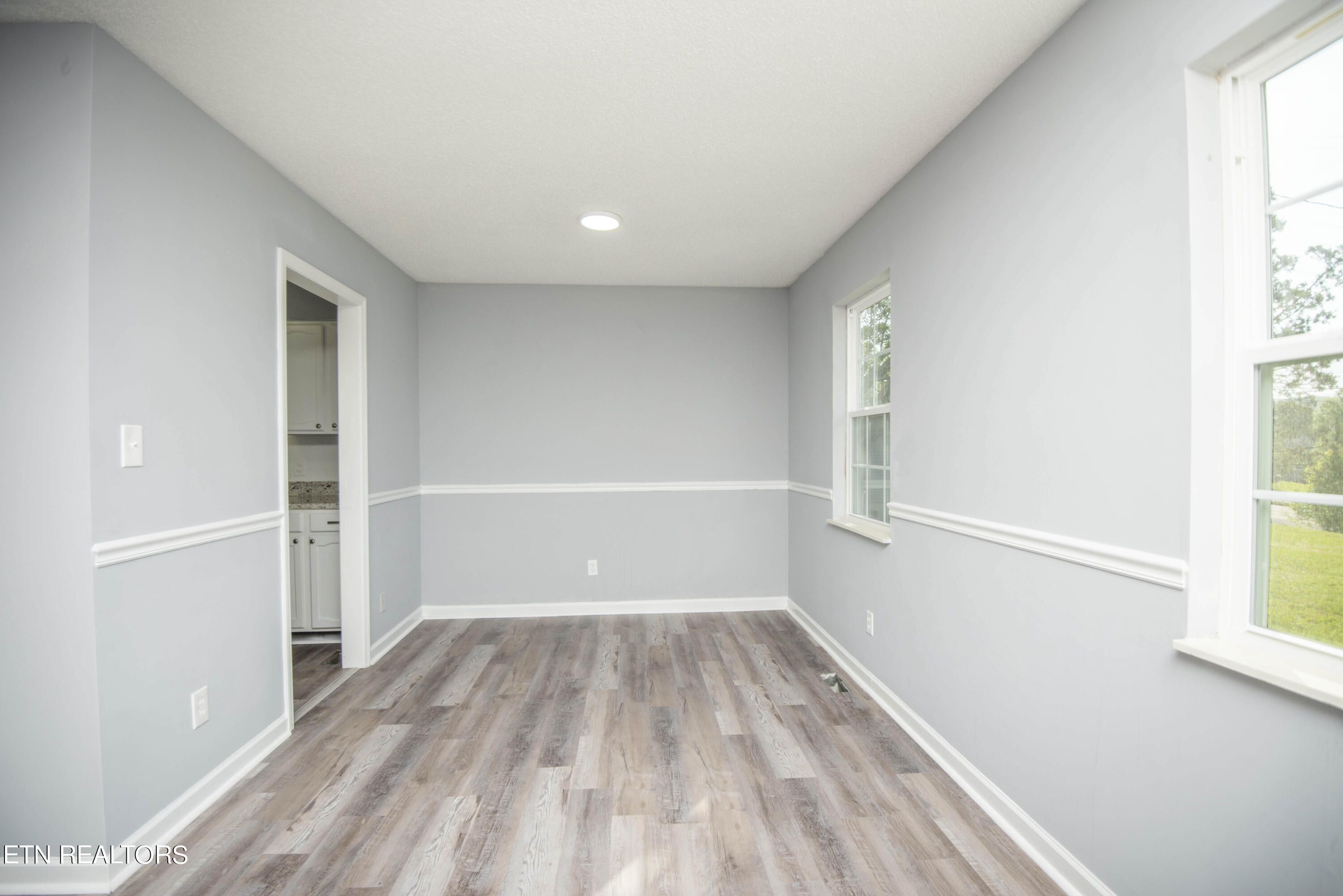 1109 E Emory Road Knoxville TN 37938