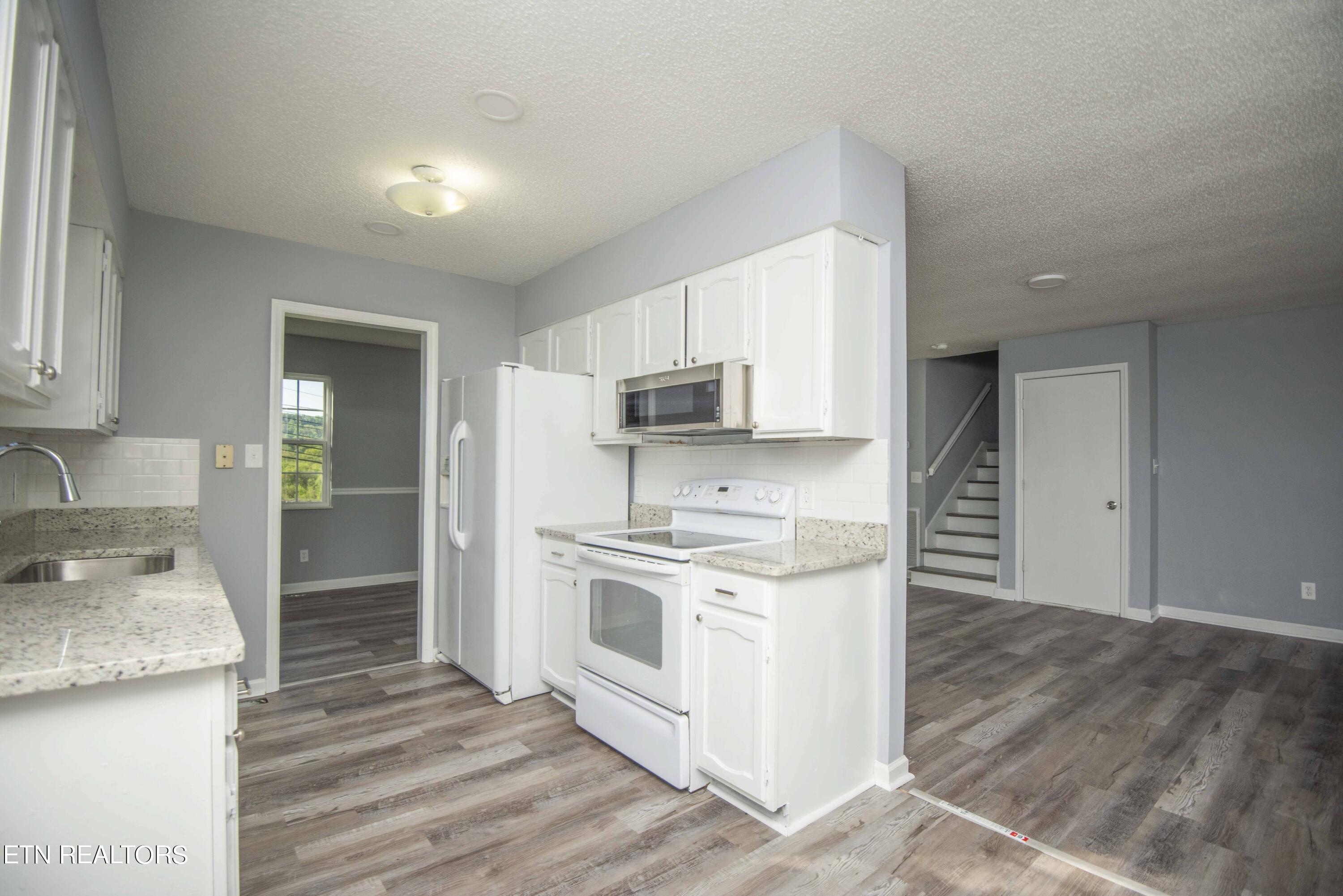 1109 E Emory Road Knoxville TN 37938