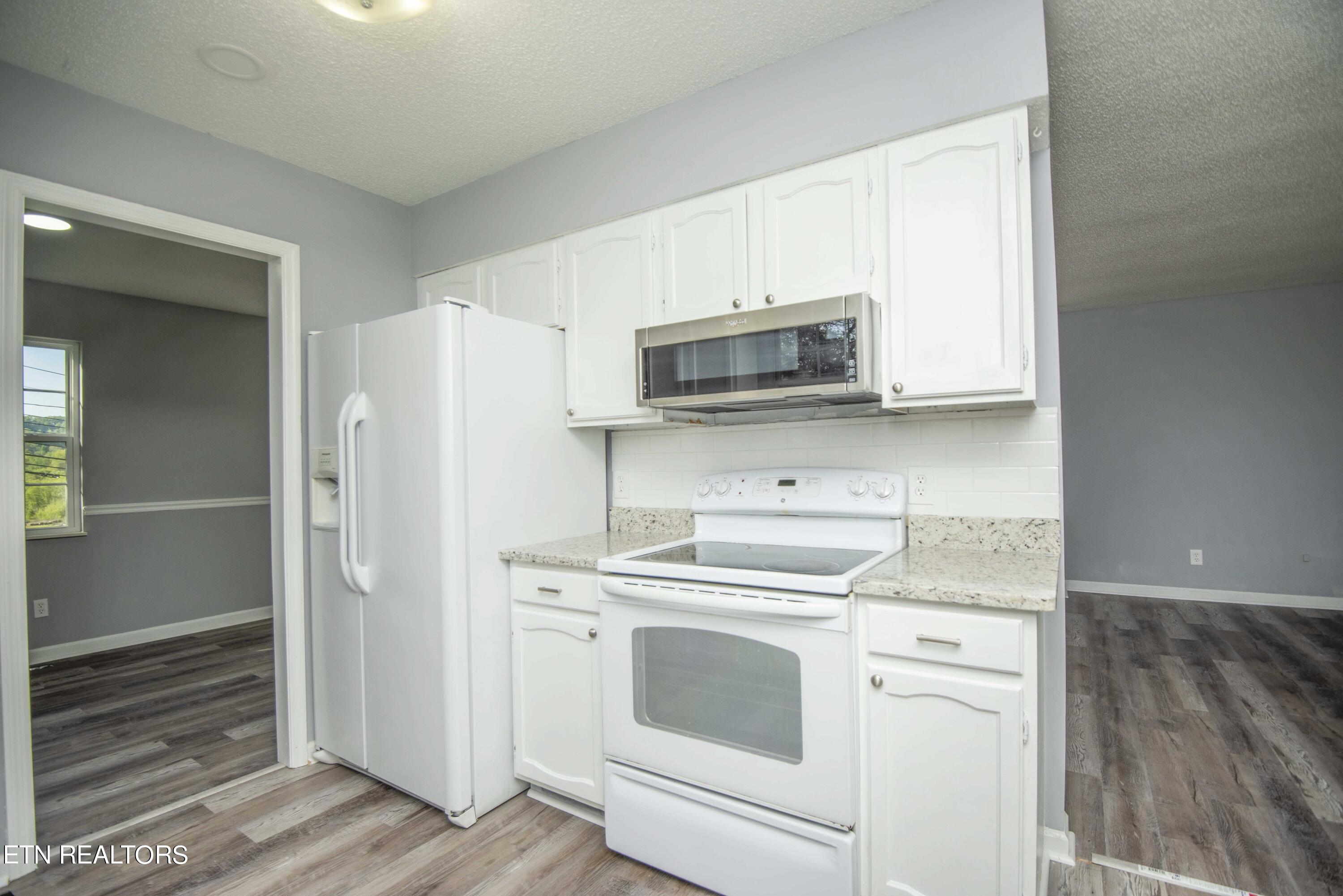 1109 E Emory Road Knoxville TN 37938