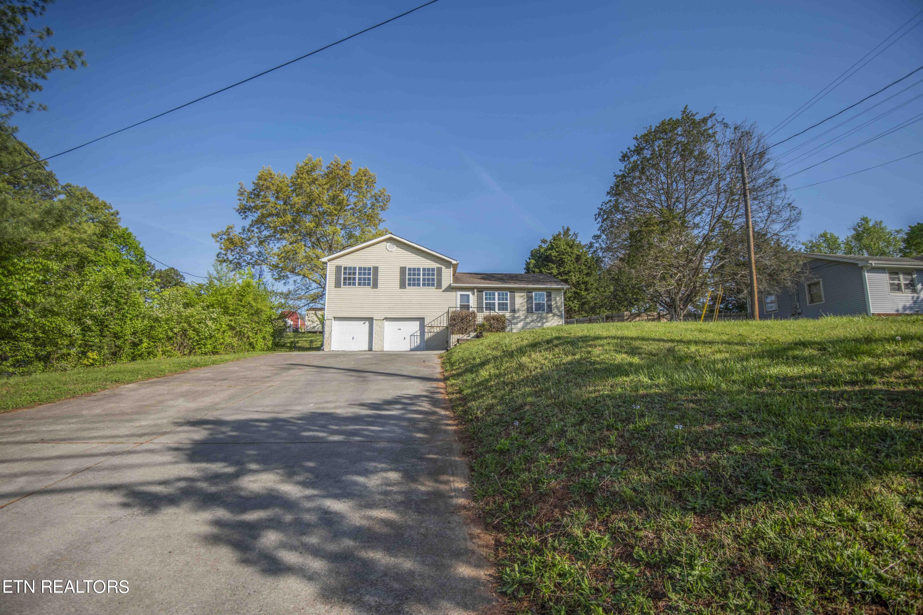1109 E Emory Road Knoxville TN 37938