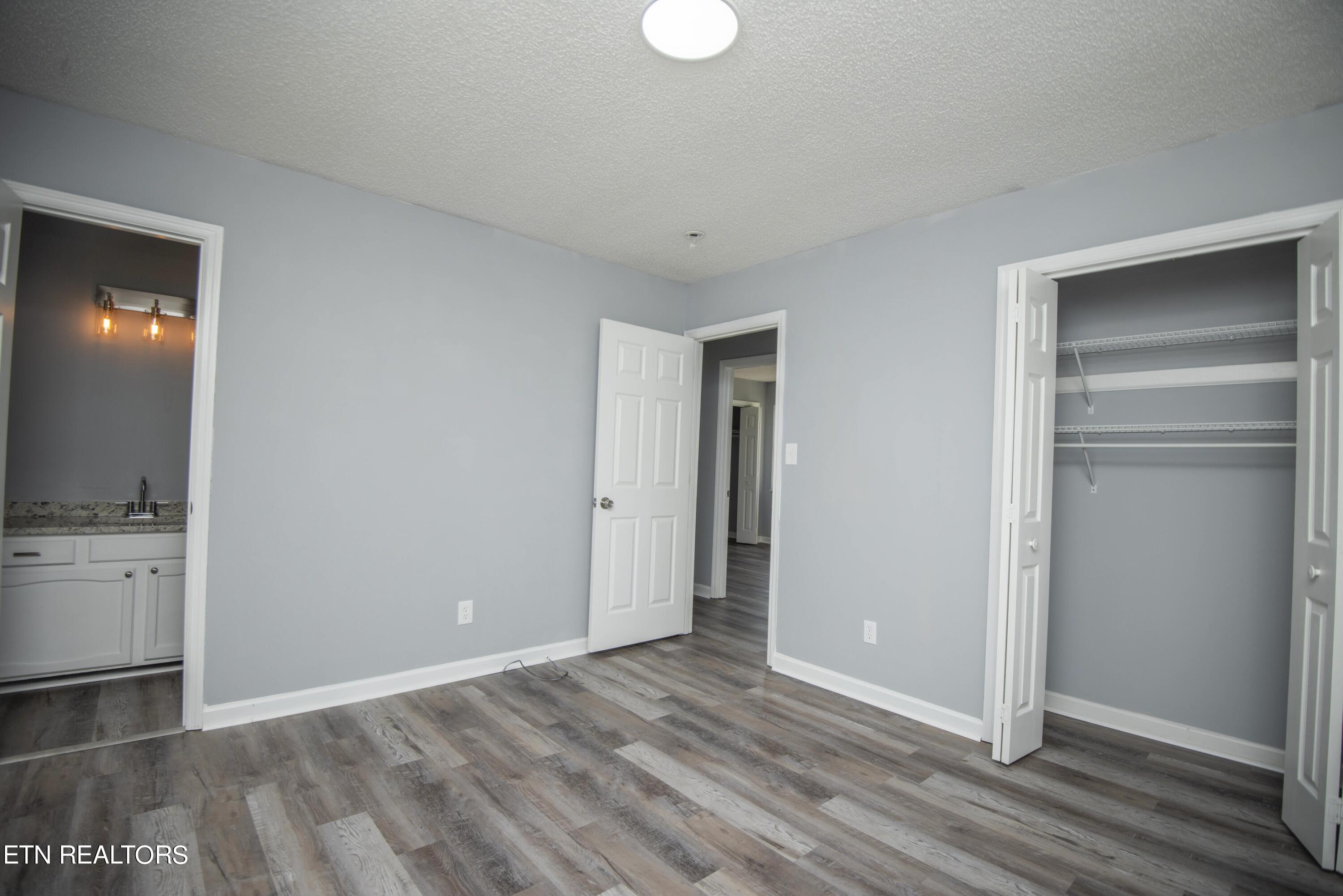 1109 E Emory Road Knoxville TN 37938