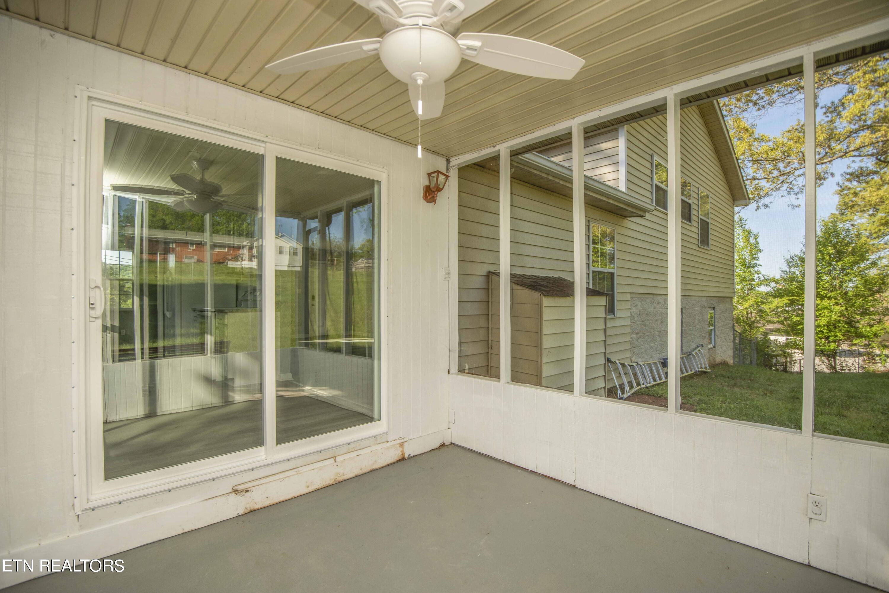 1109 E Emory Road Knoxville TN 37938