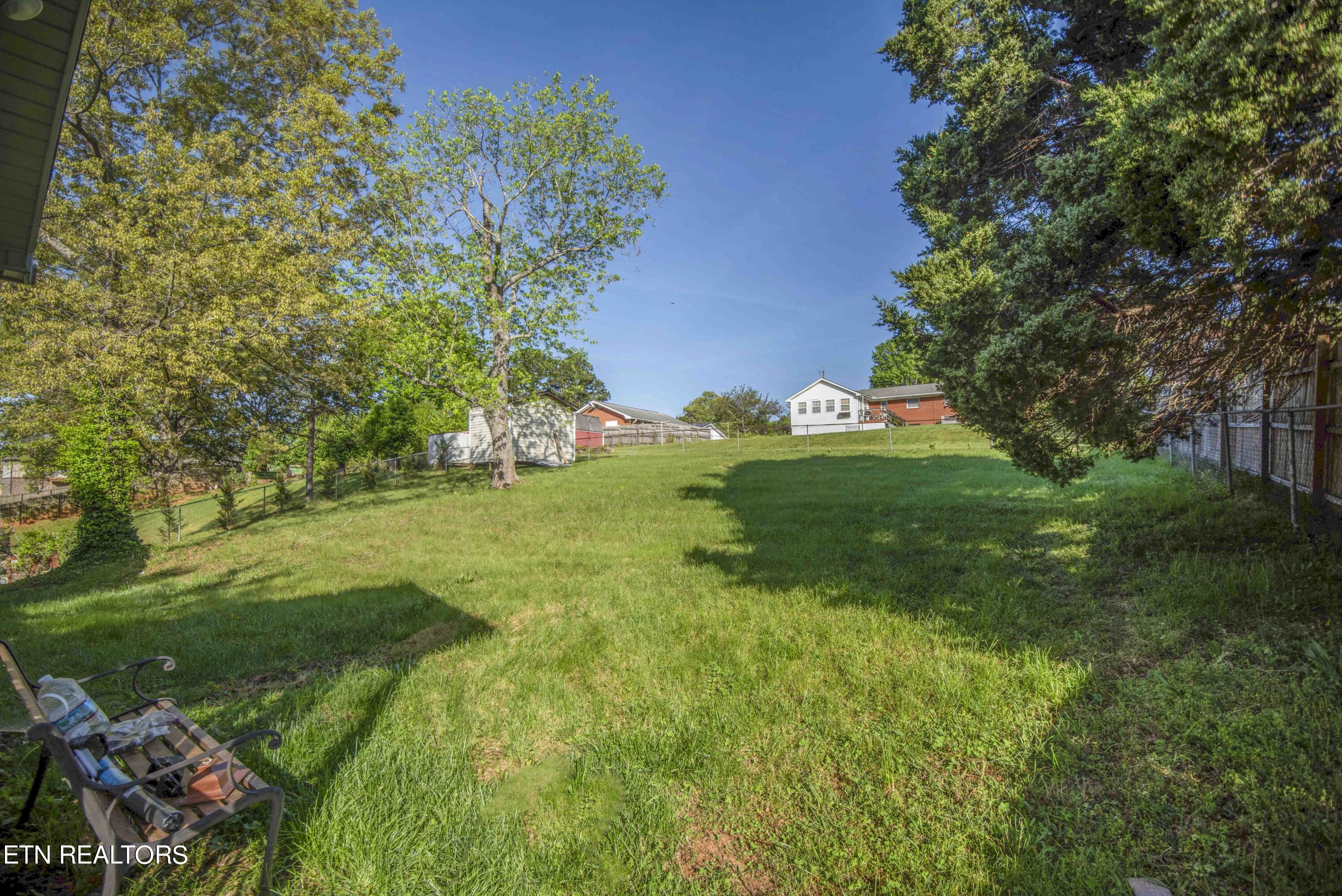 1109 E Emory Road Knoxville TN 37938