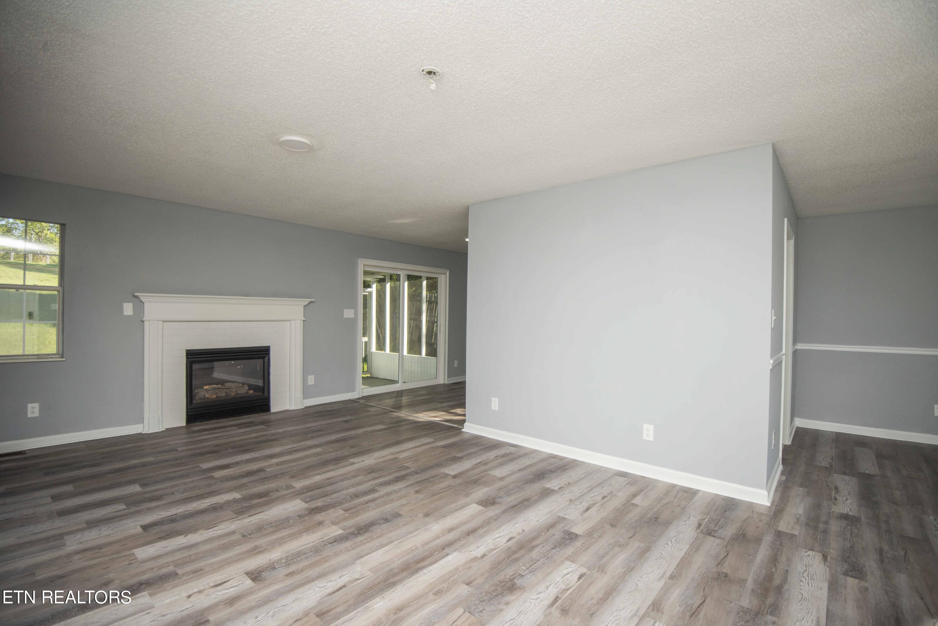 1109 E Emory Road Knoxville TN 37938