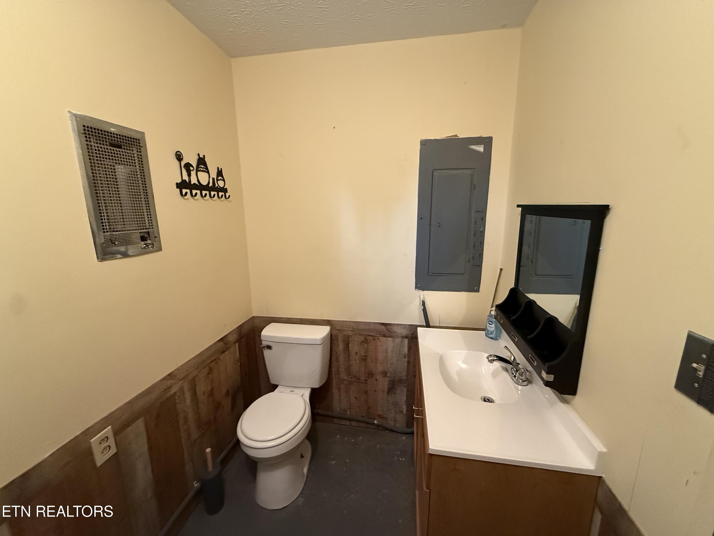 191 Lance Lane Lafollette TN 37766