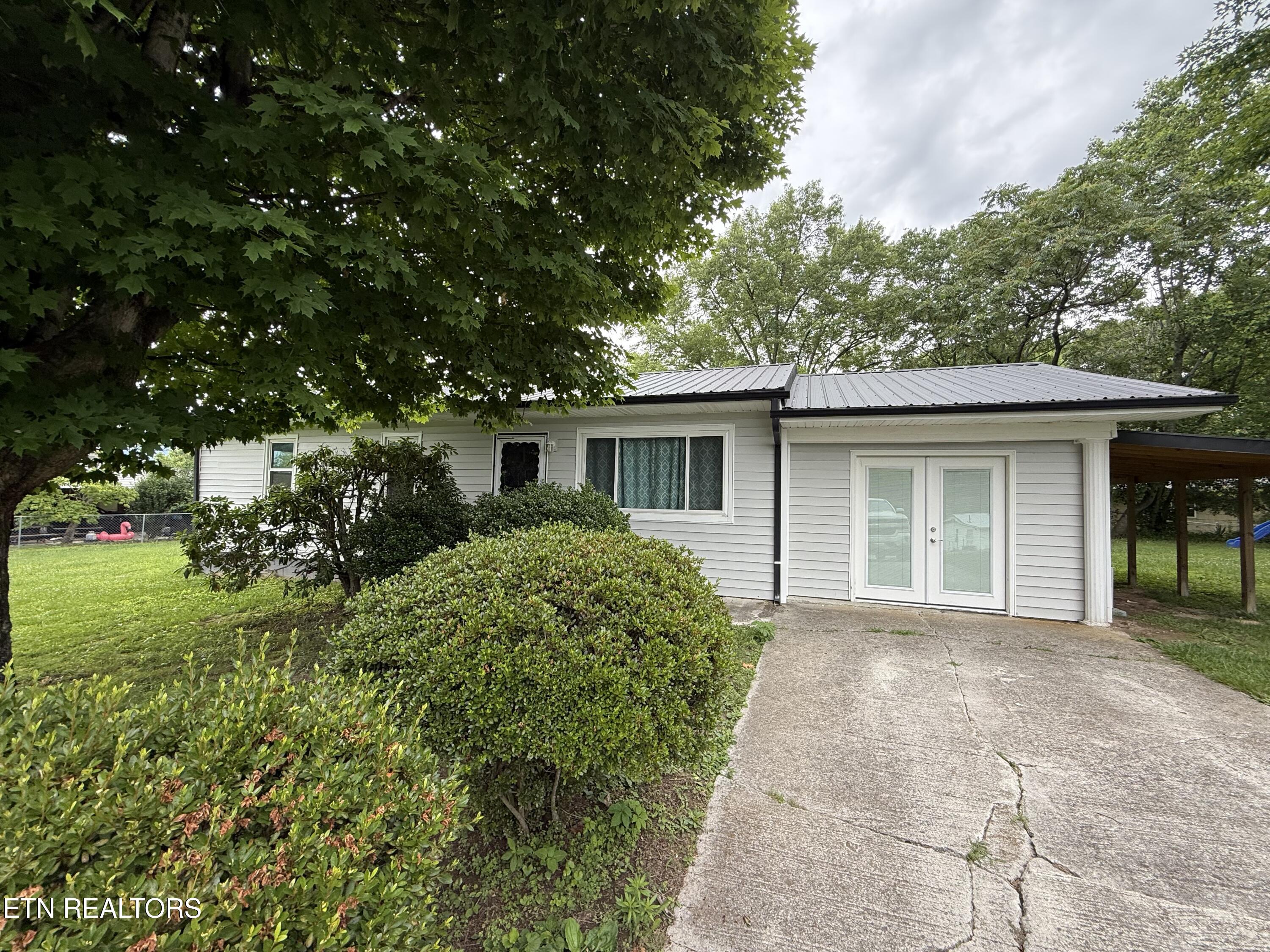 191 Lance Lane Lafollette TN 37766