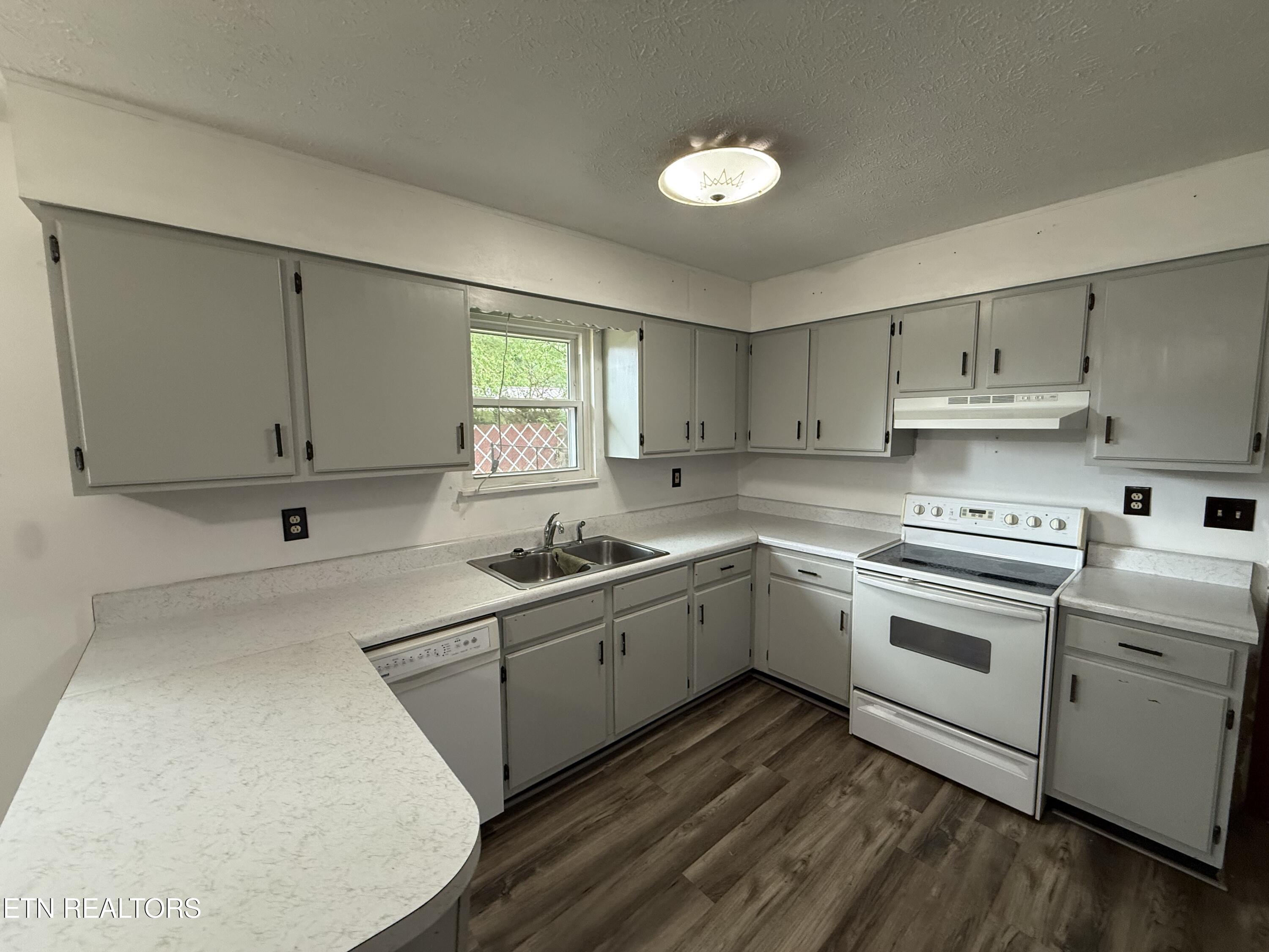 191 Lance Lane Lafollette TN 37766