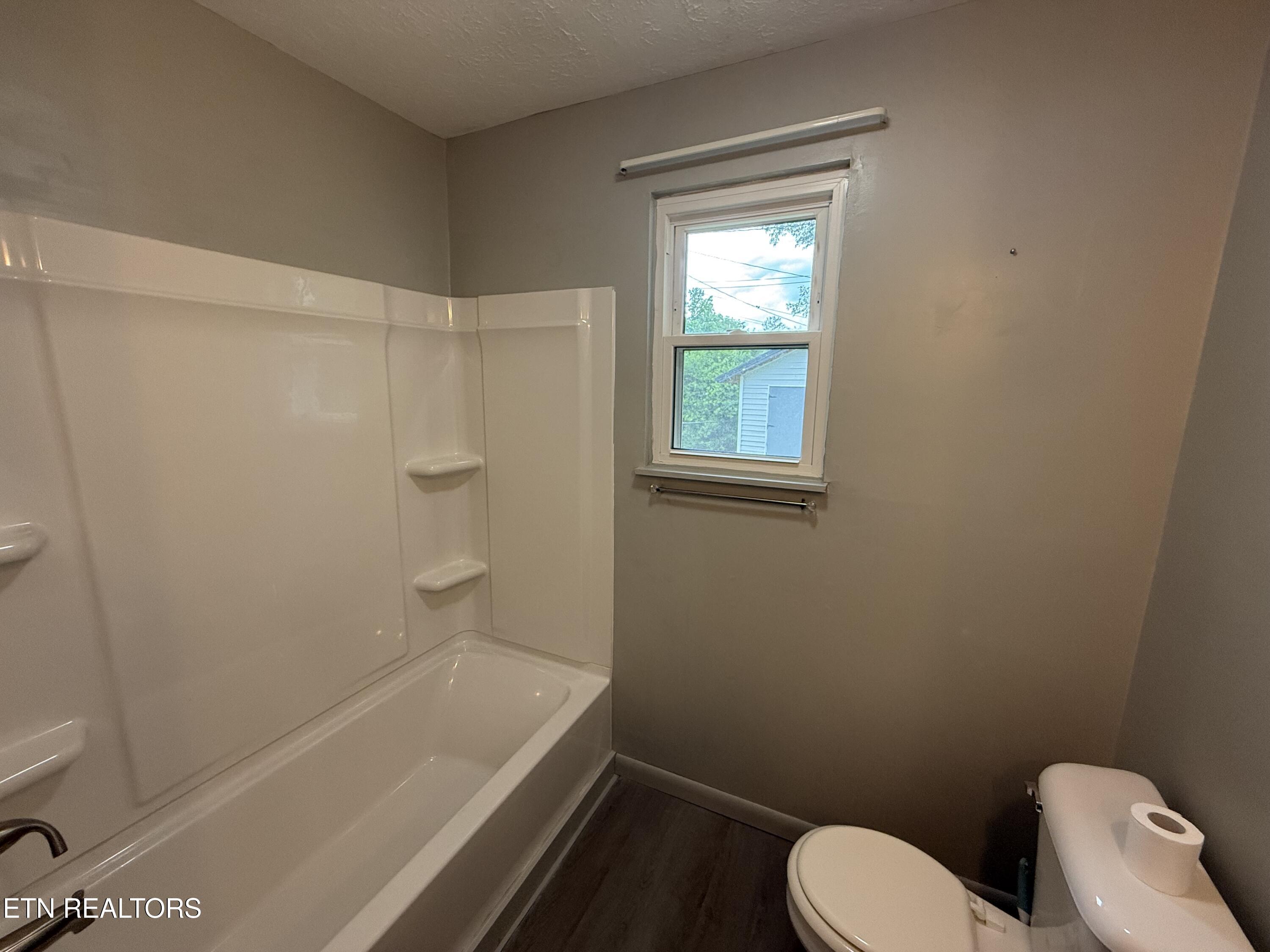 191 Lance Lane Lafollette TN 37766