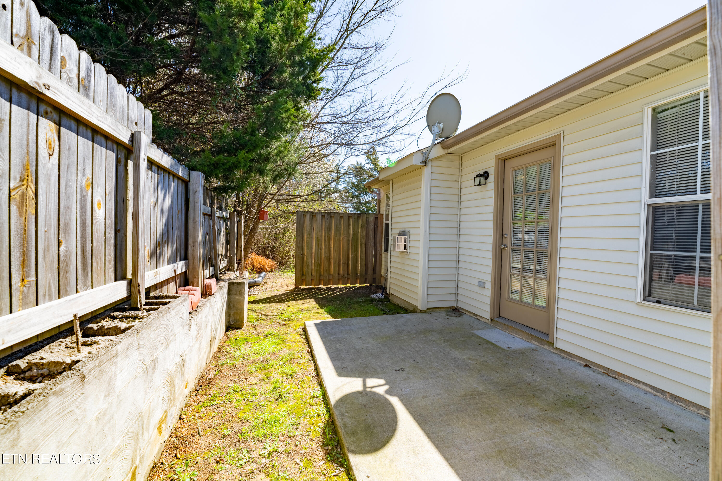 334 Hawthorne Oaks Way Powell TN 37849