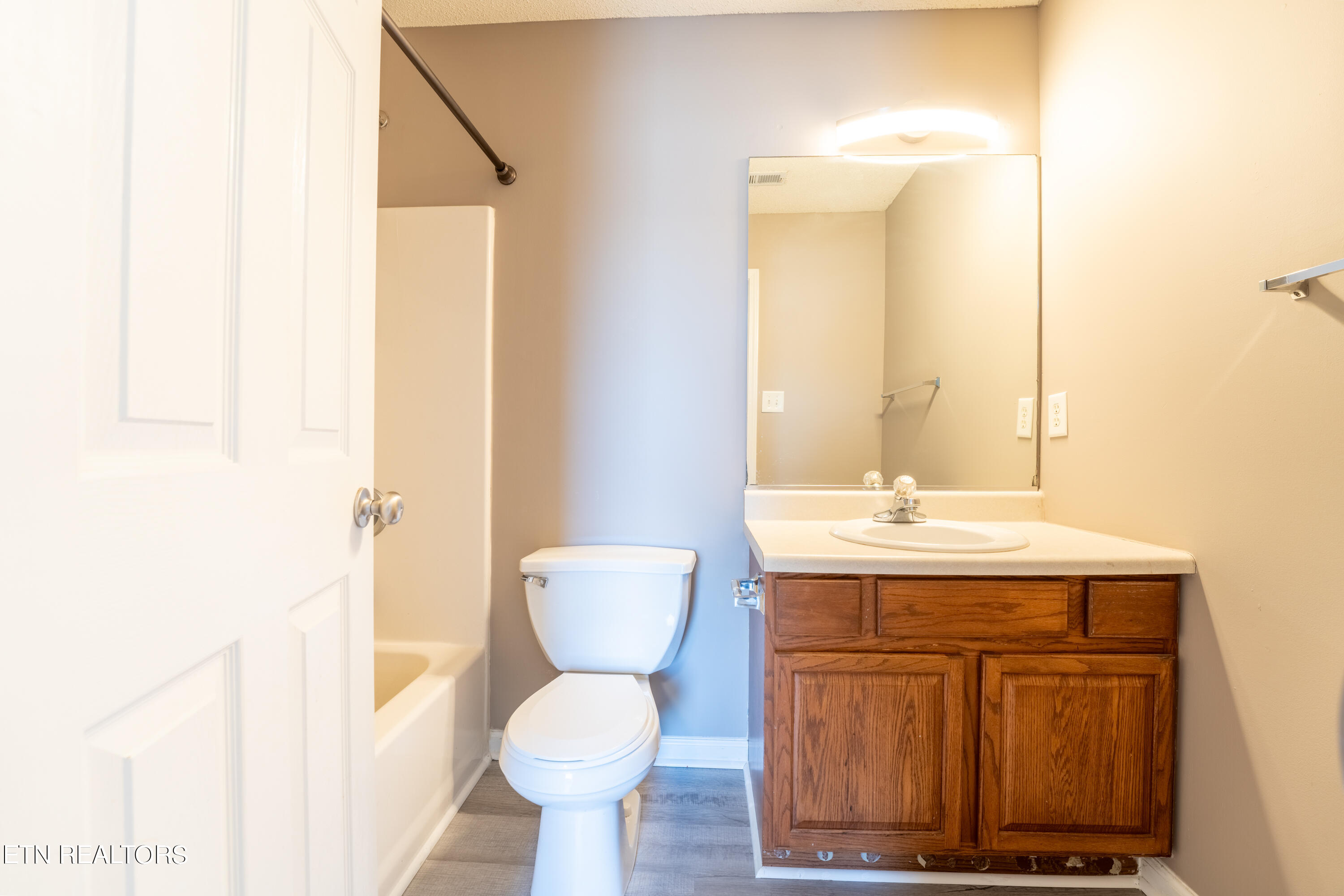 334 Hawthorne Oaks Way Powell TN 37849