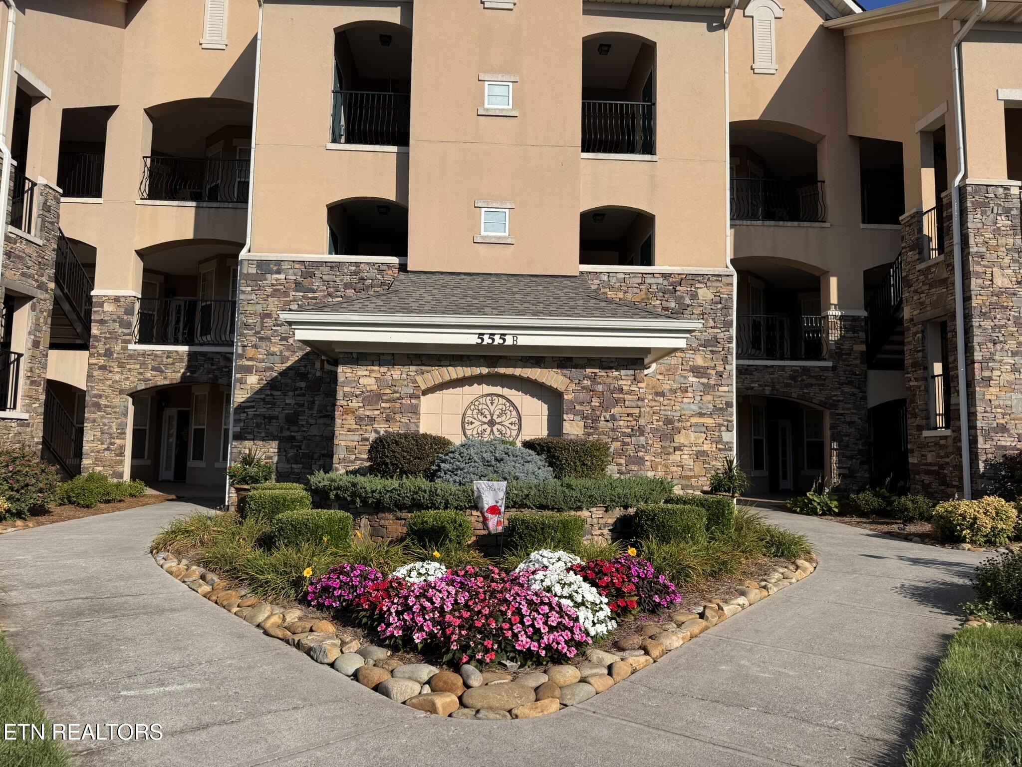 555 Rarity Bay Parkway Vonore TN 37885
