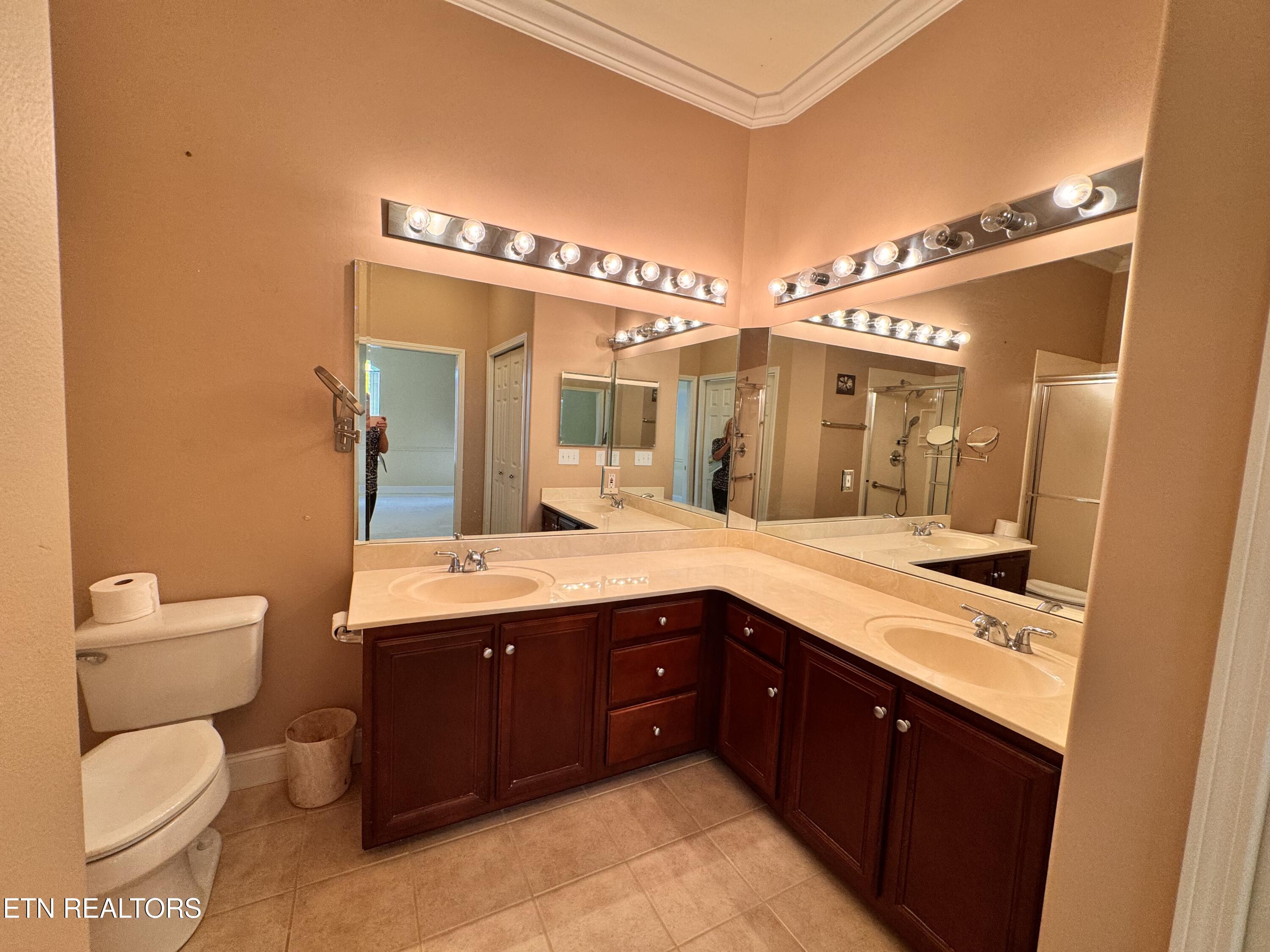 555 Rarity Bay Parkway Vonore TN 37885