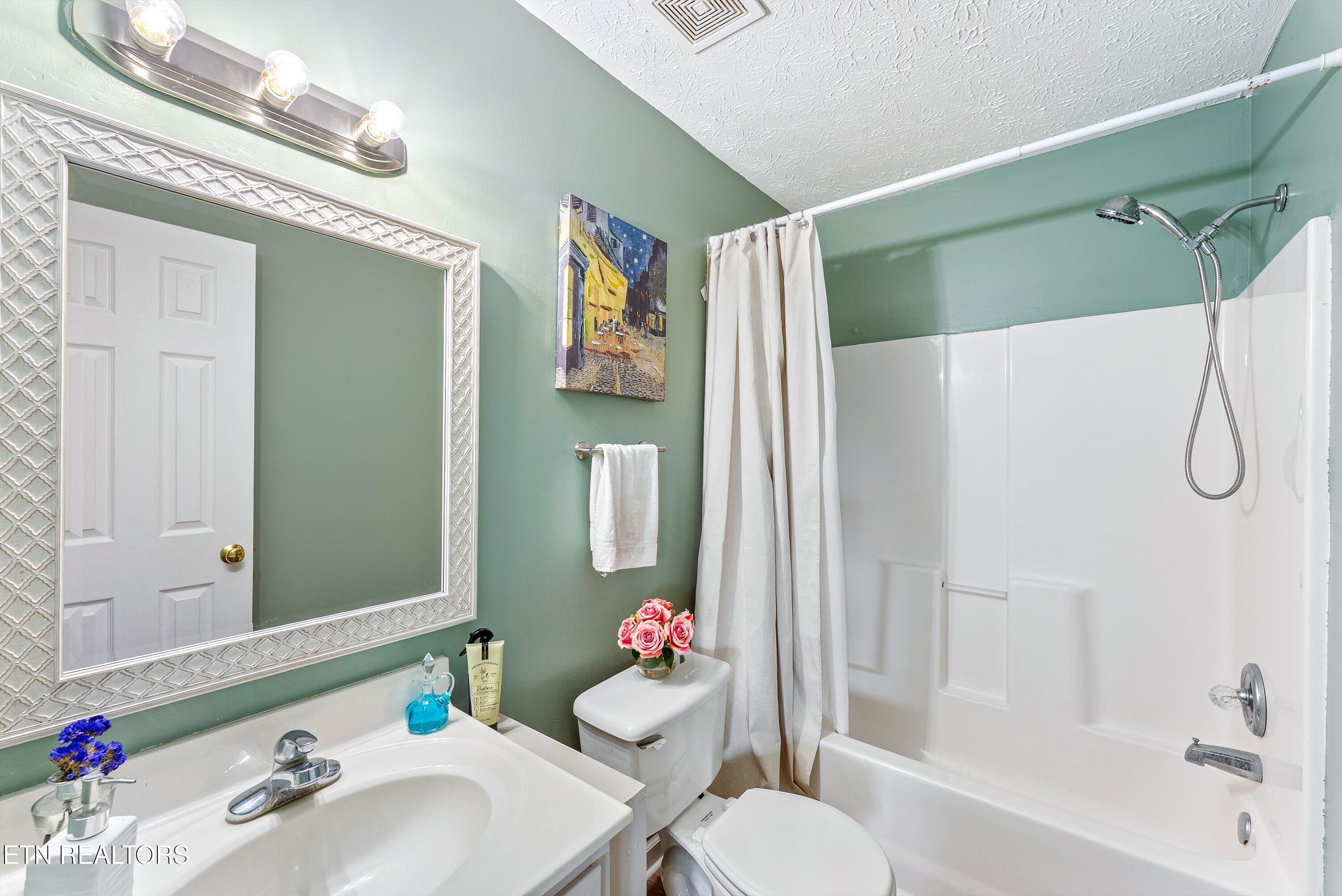 1720 Moon Court Sevierville TN 37876