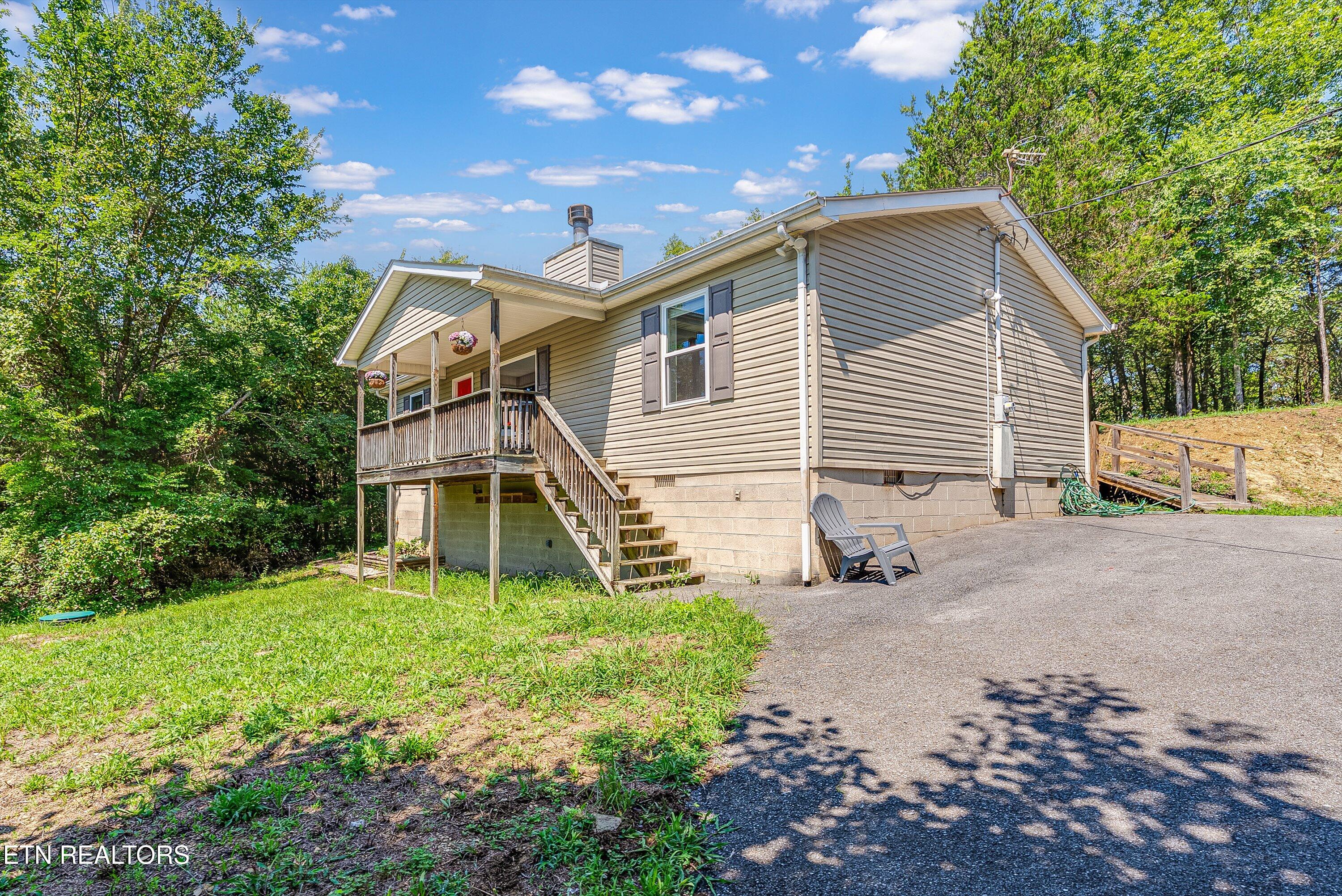 1720 Moon Court Sevierville TN 37876