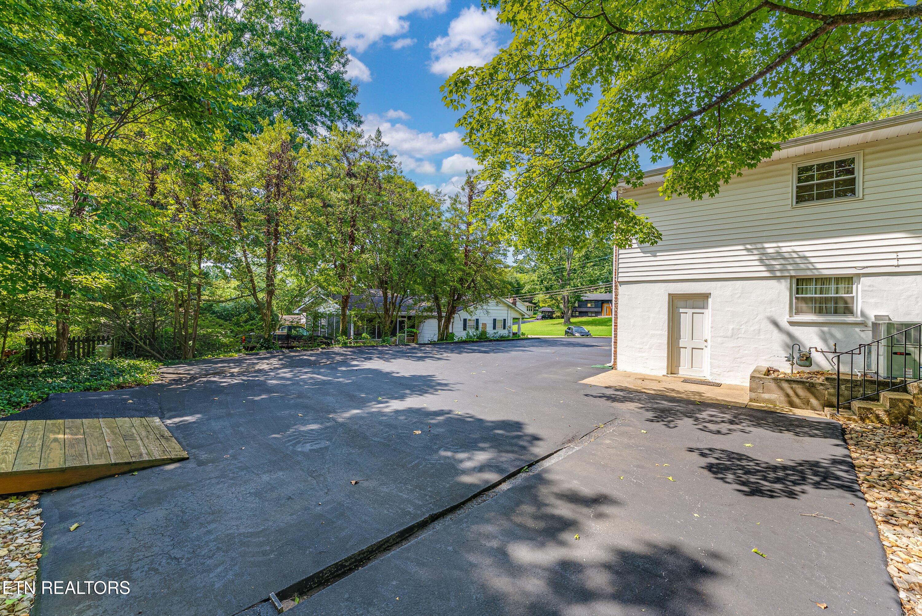 9528 Gulf Park Drive Knoxville TN 37923