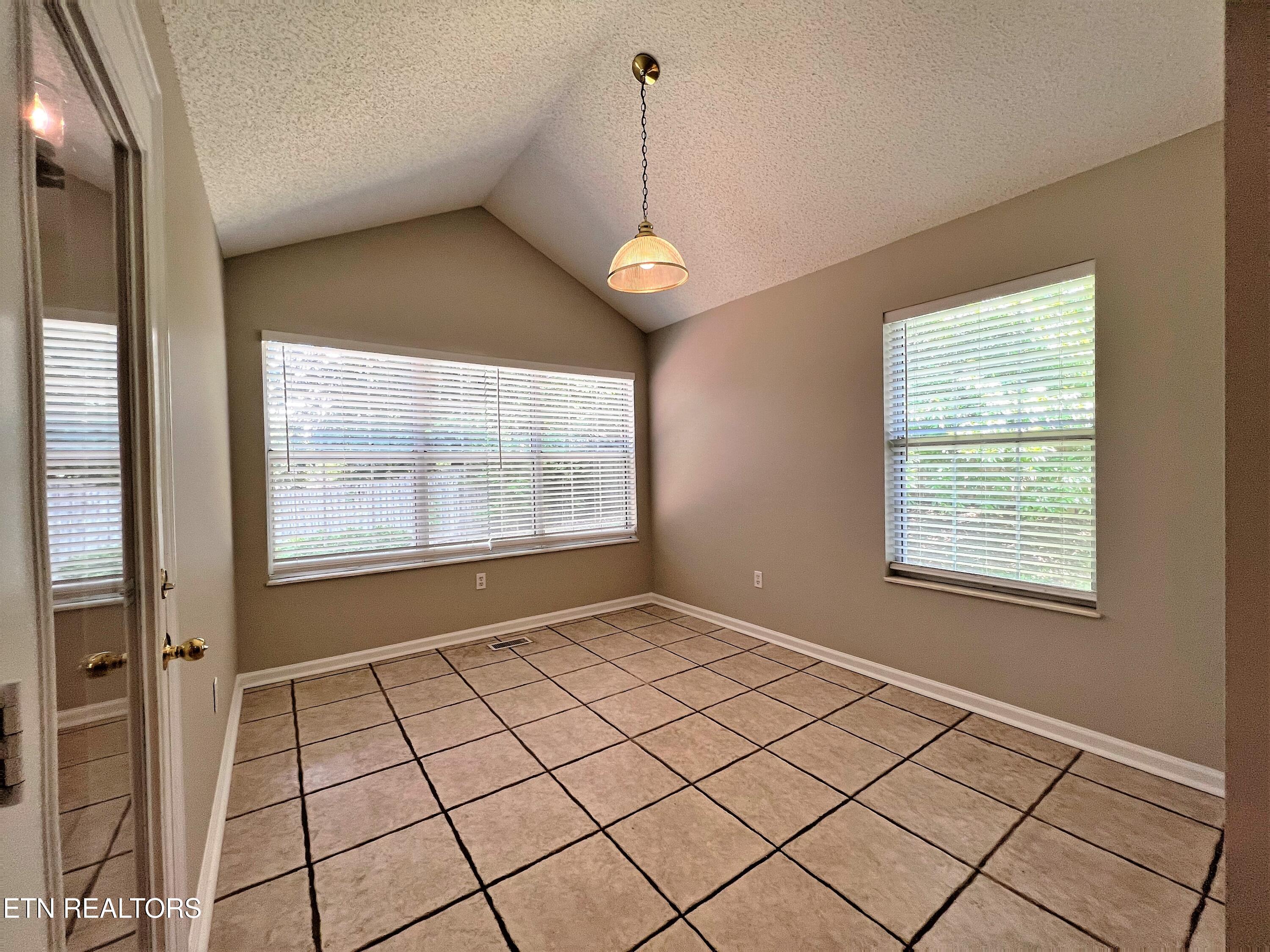 6017 Tennyson Drive Knoxville TN 37909