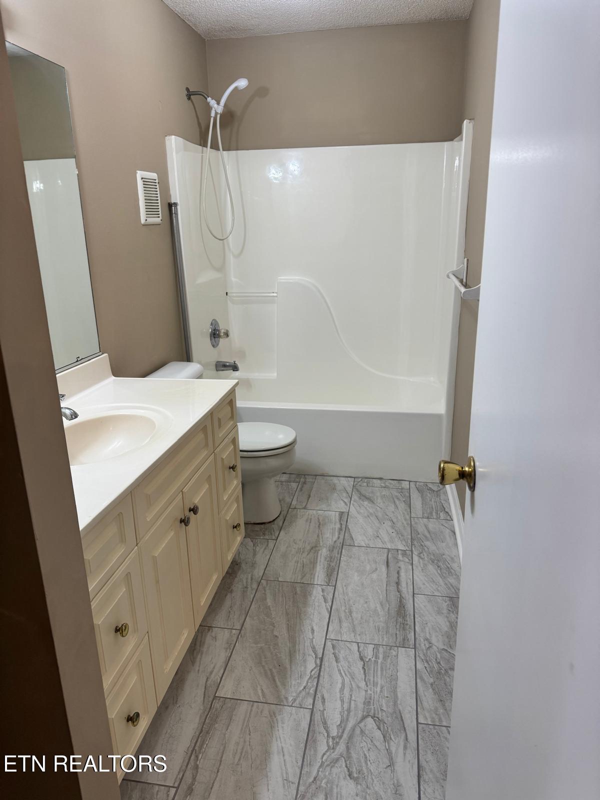10501 Blakewood Drive Knoxville TN 37922