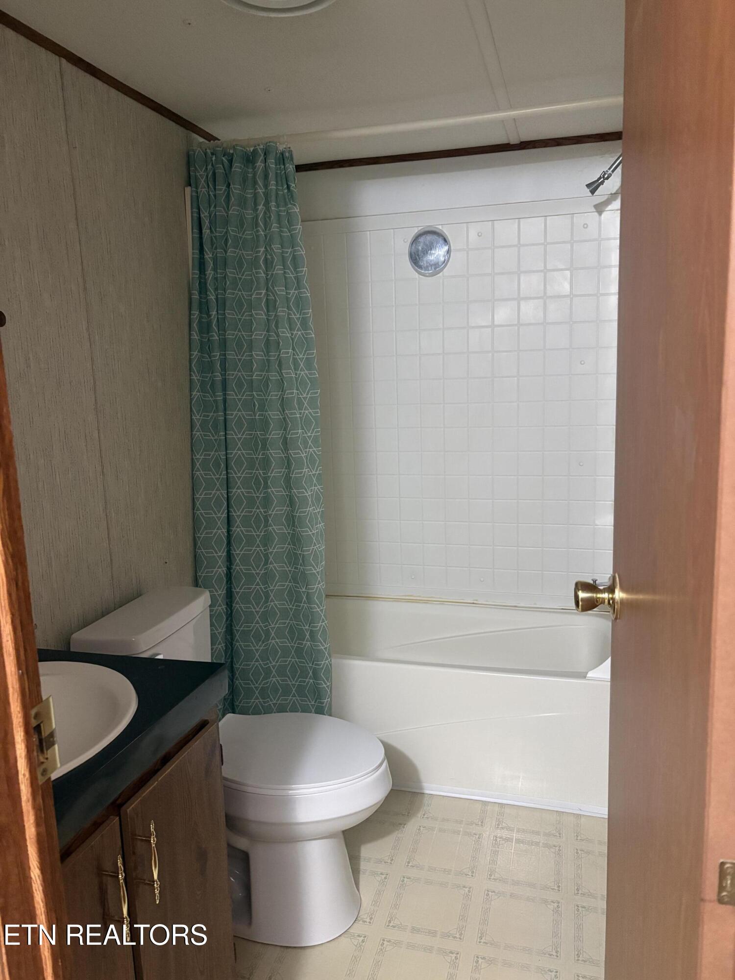 124 Watson Lane Harriman TN 37748