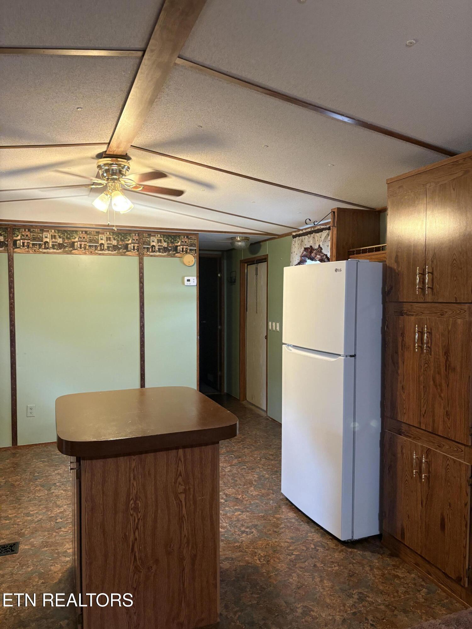 124 Watson Lane Harriman TN 37748