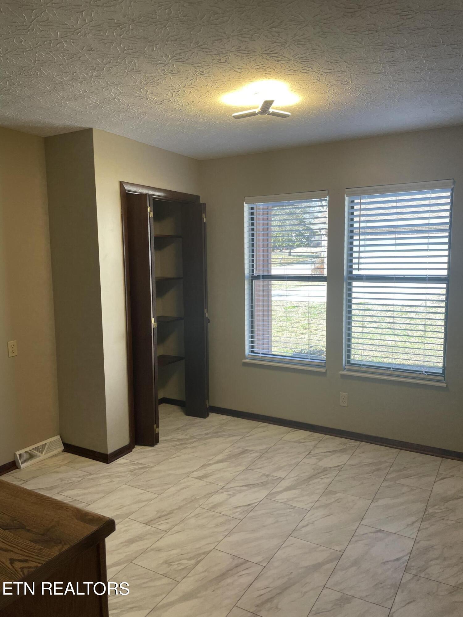 1708 Oxbow Lane Knoxville TN 37931